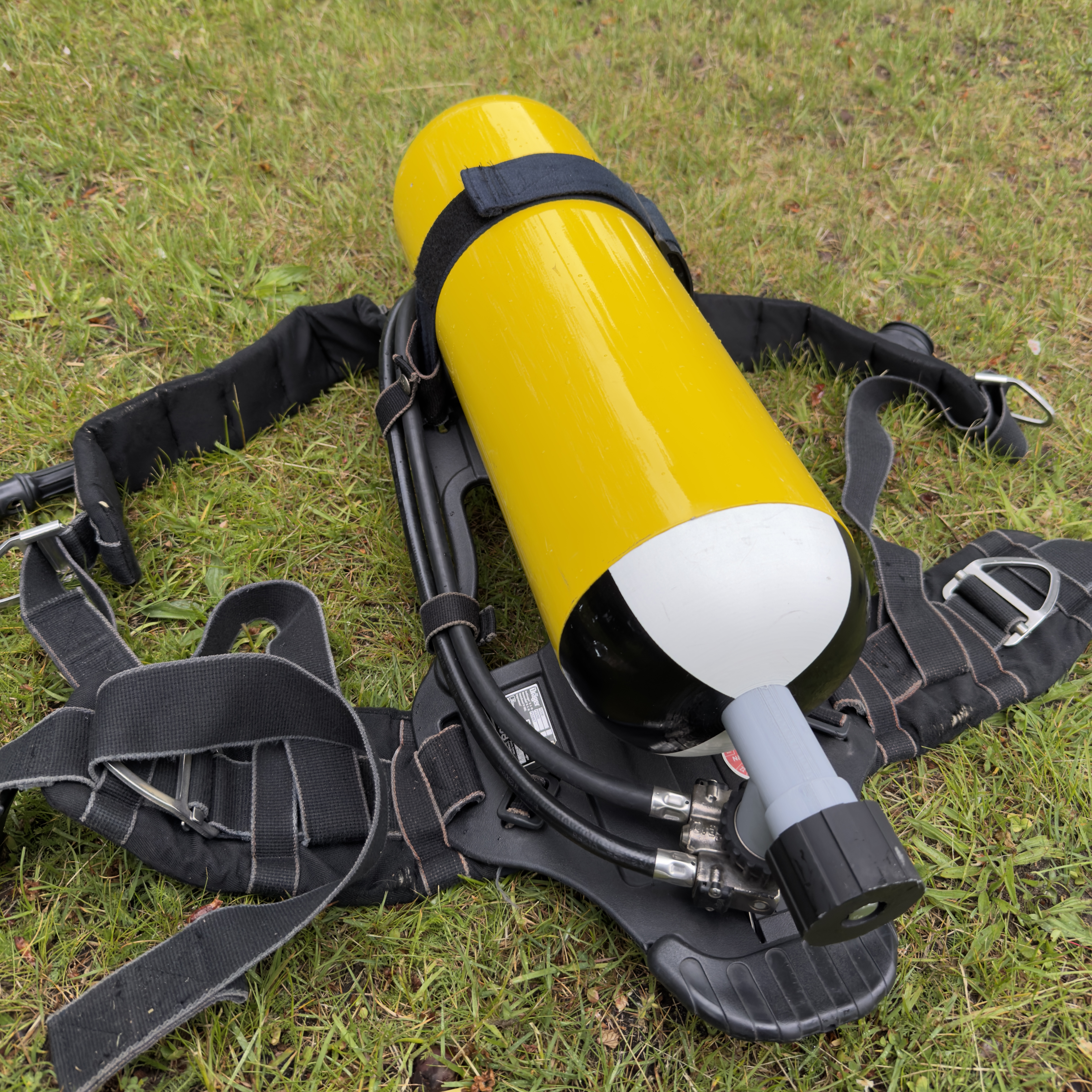 Dummy air cylinder for SCBA dummy