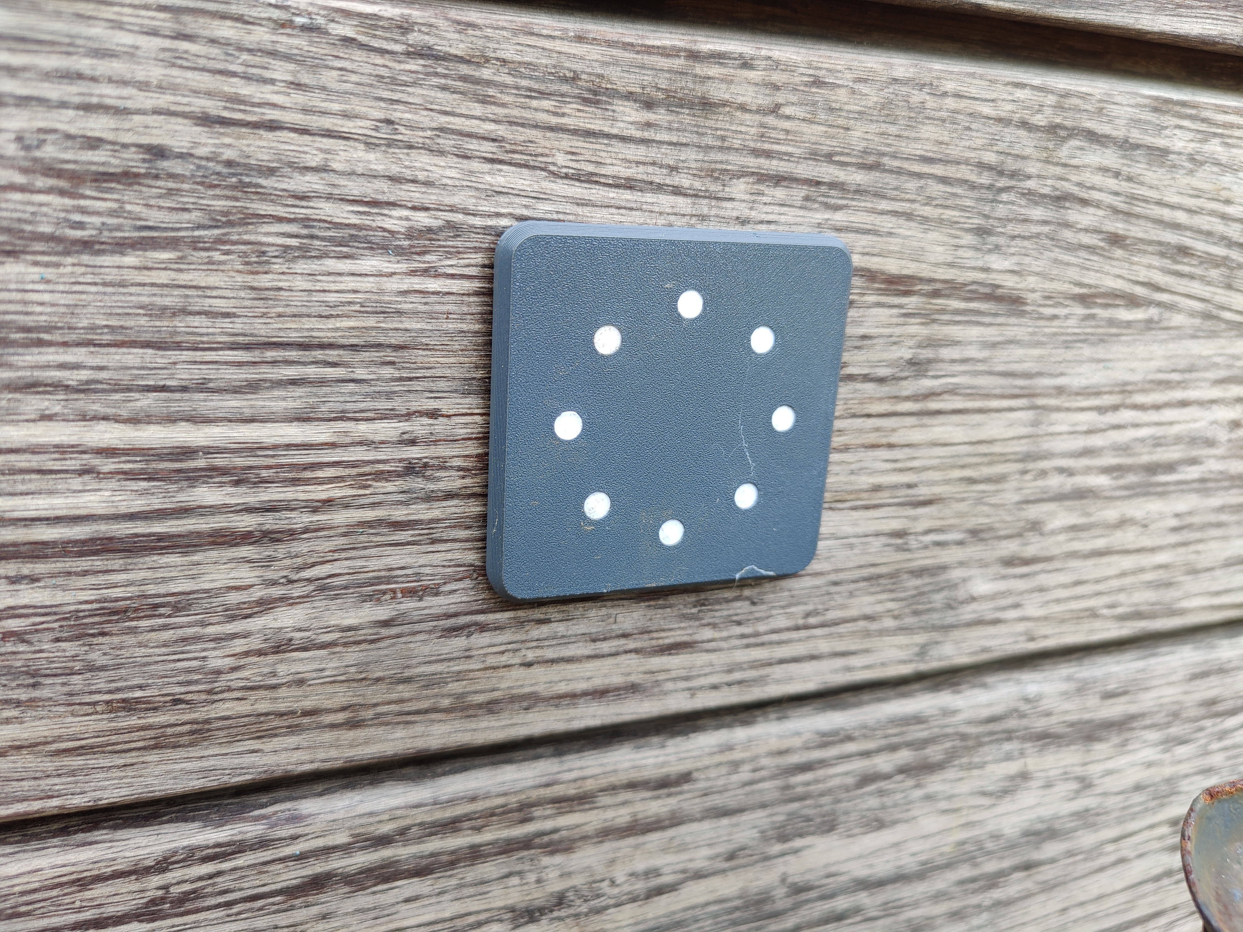 NFC tag case (outdoor/indoor)