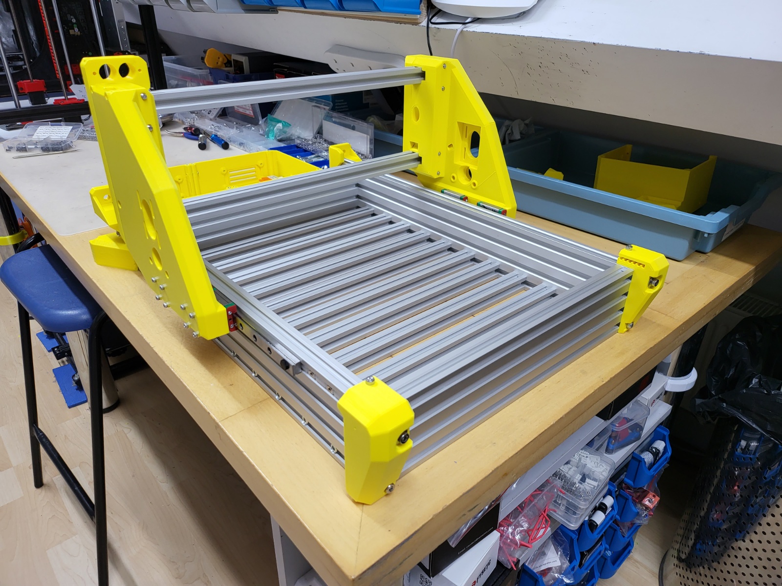 Ivan Maranda`s Tiny CNC MK2 2080 Remix Issue 1
