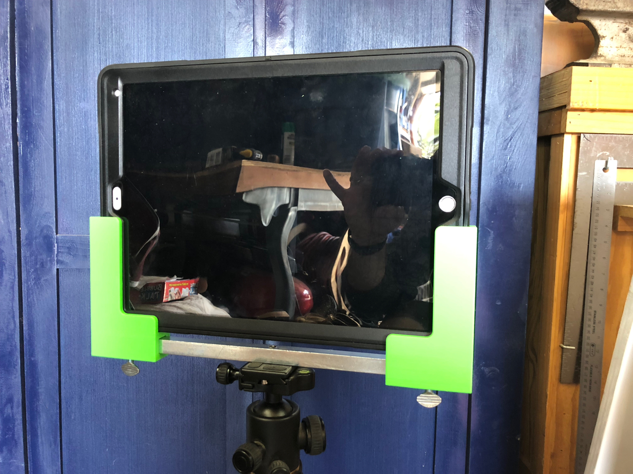 Adjustable Tripod Mount for iPad Pro