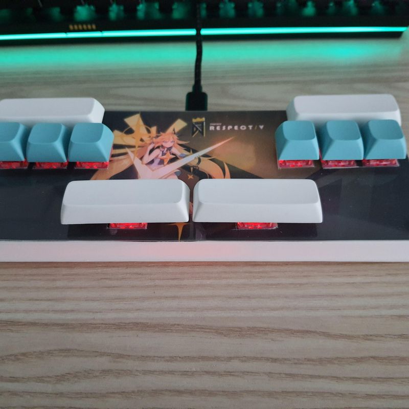 DJMAX RESPECT Vマウスパッド DJMAX RESPECT Vマウスパッド ZETSUMEOW 刃-YAIBA-【布製マウス