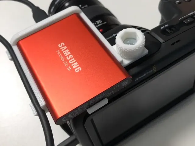 Blackmagic Pocket Cinema Camera 4k T5 SSD Holder