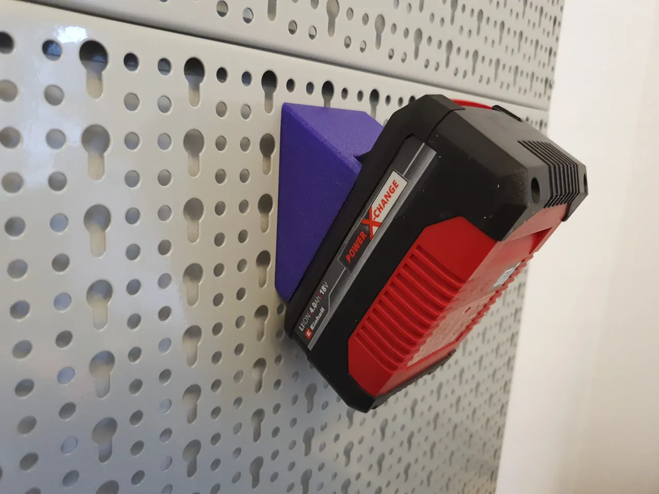 [Euro Pegboard] Einhell Power X-Change 20 V Battery Holder by Hans, Download  free STL model