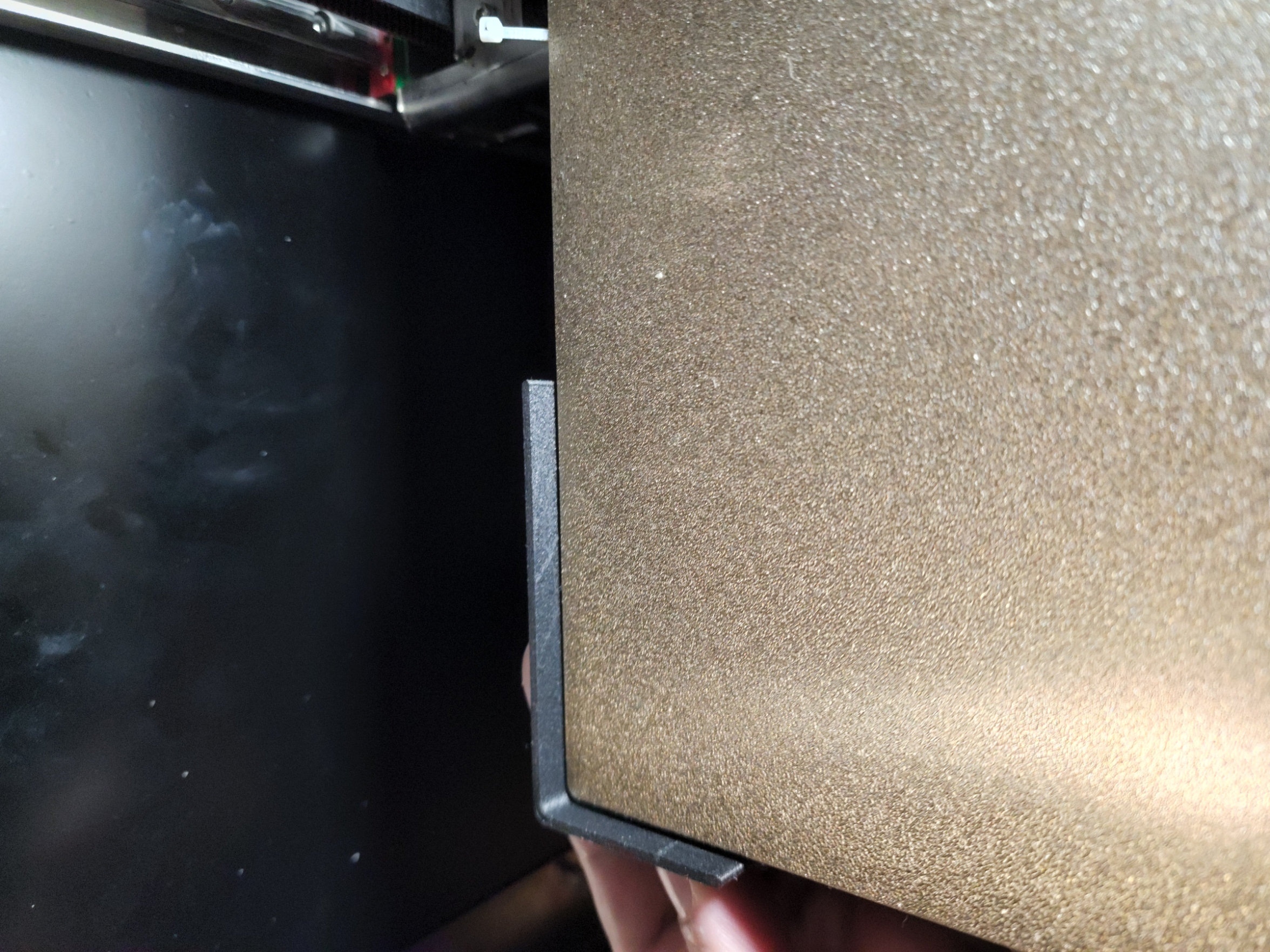 Sk -Tank bed alignment brackets