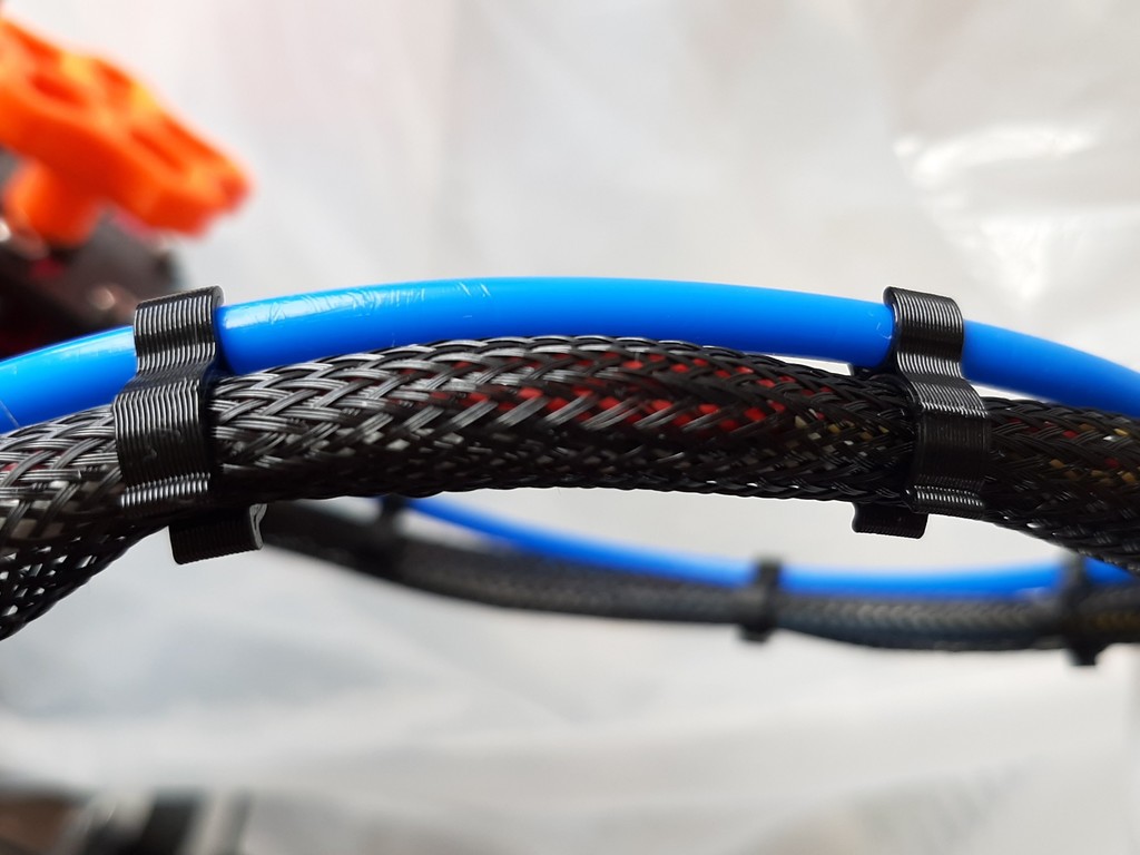 PTFE cable clip