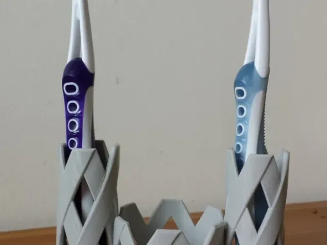 Twisted toothbrush holder x1-4