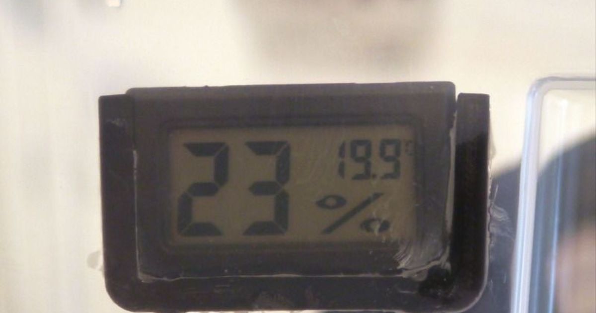 Humidity/Temperature Meter Mount for Dry Boxes by dstarke Download