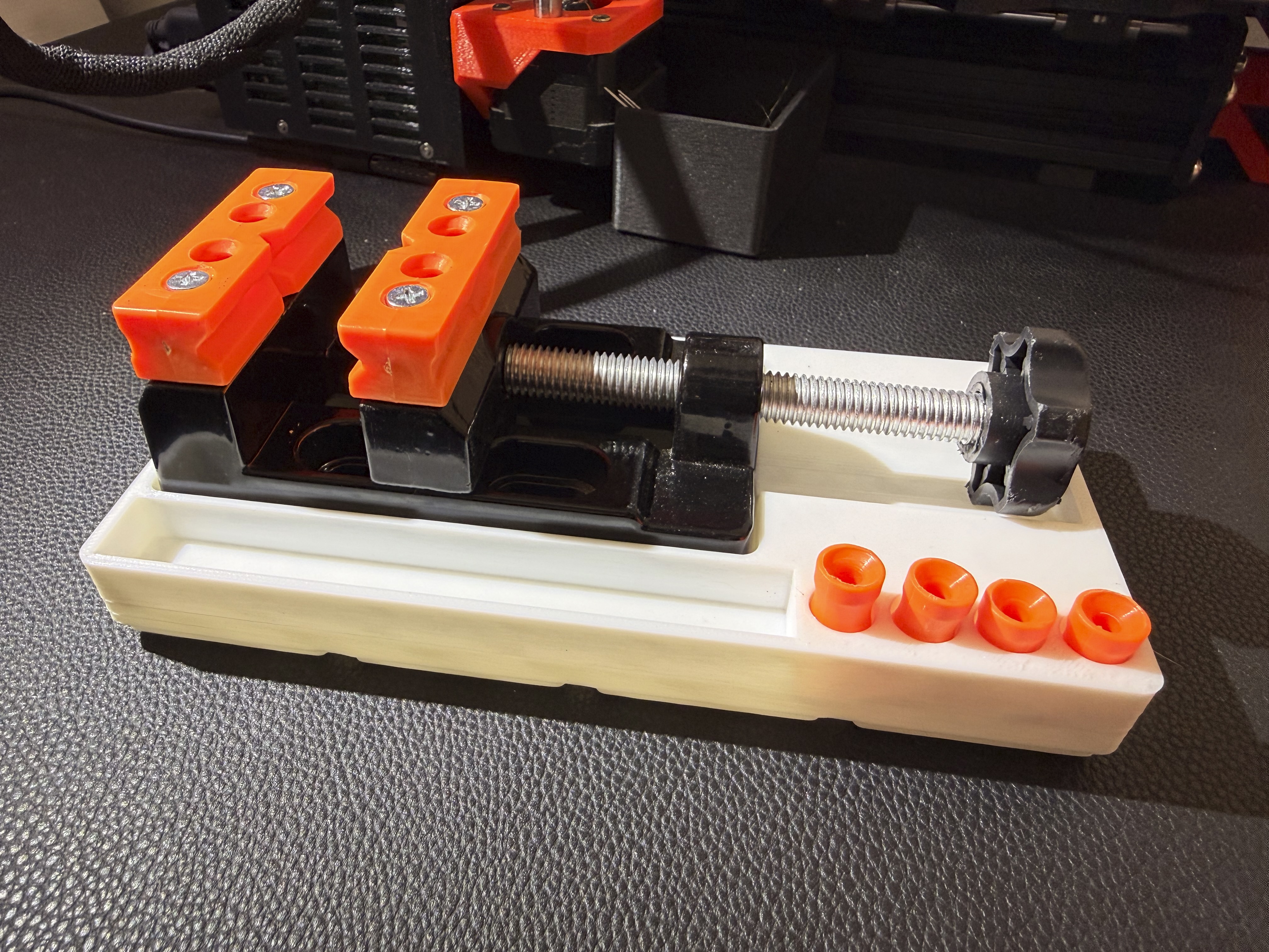 Gridfinity Mini Vise Holder