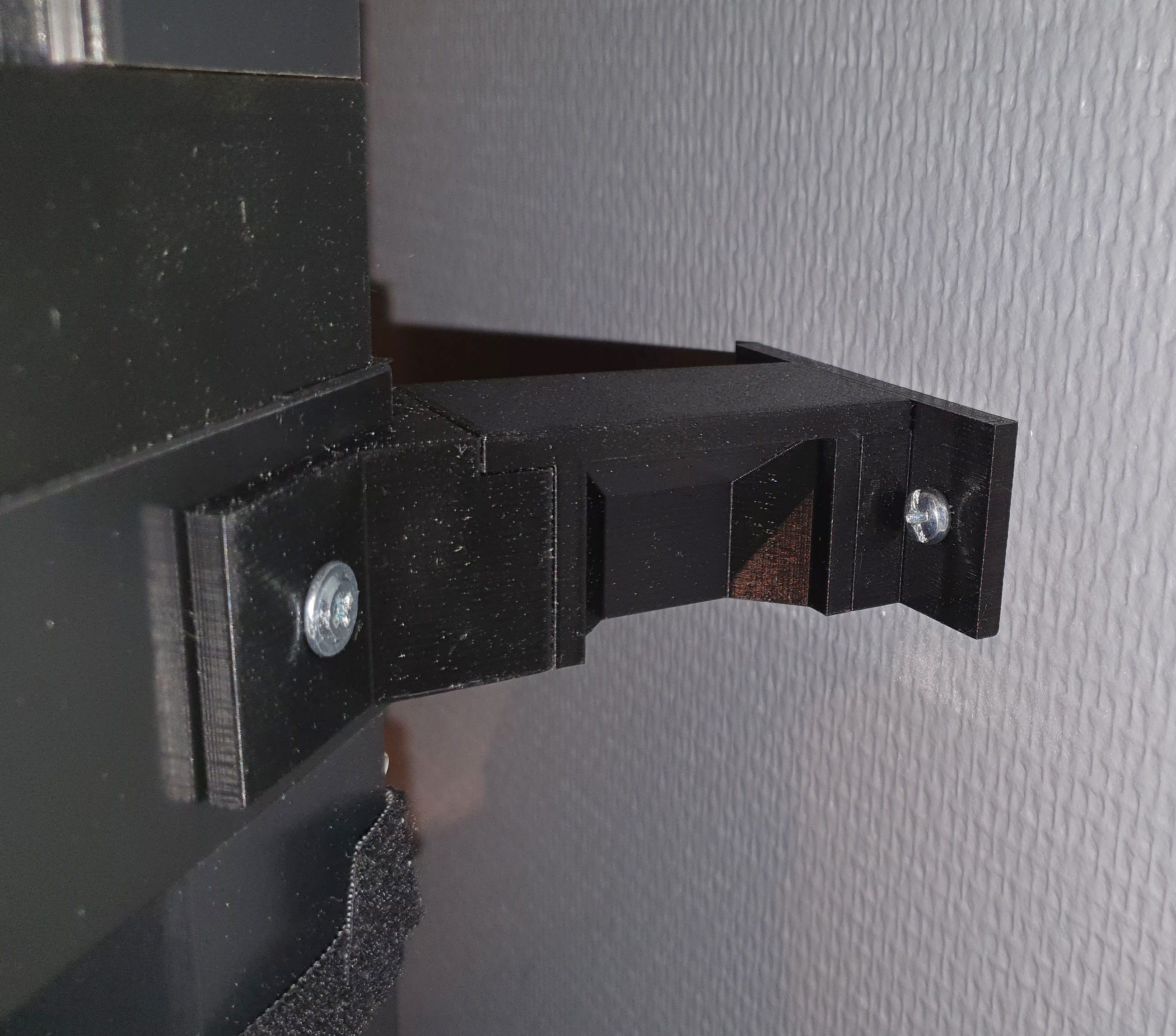 Miniatura 2 do modelo 3D LACK table corner wallmount