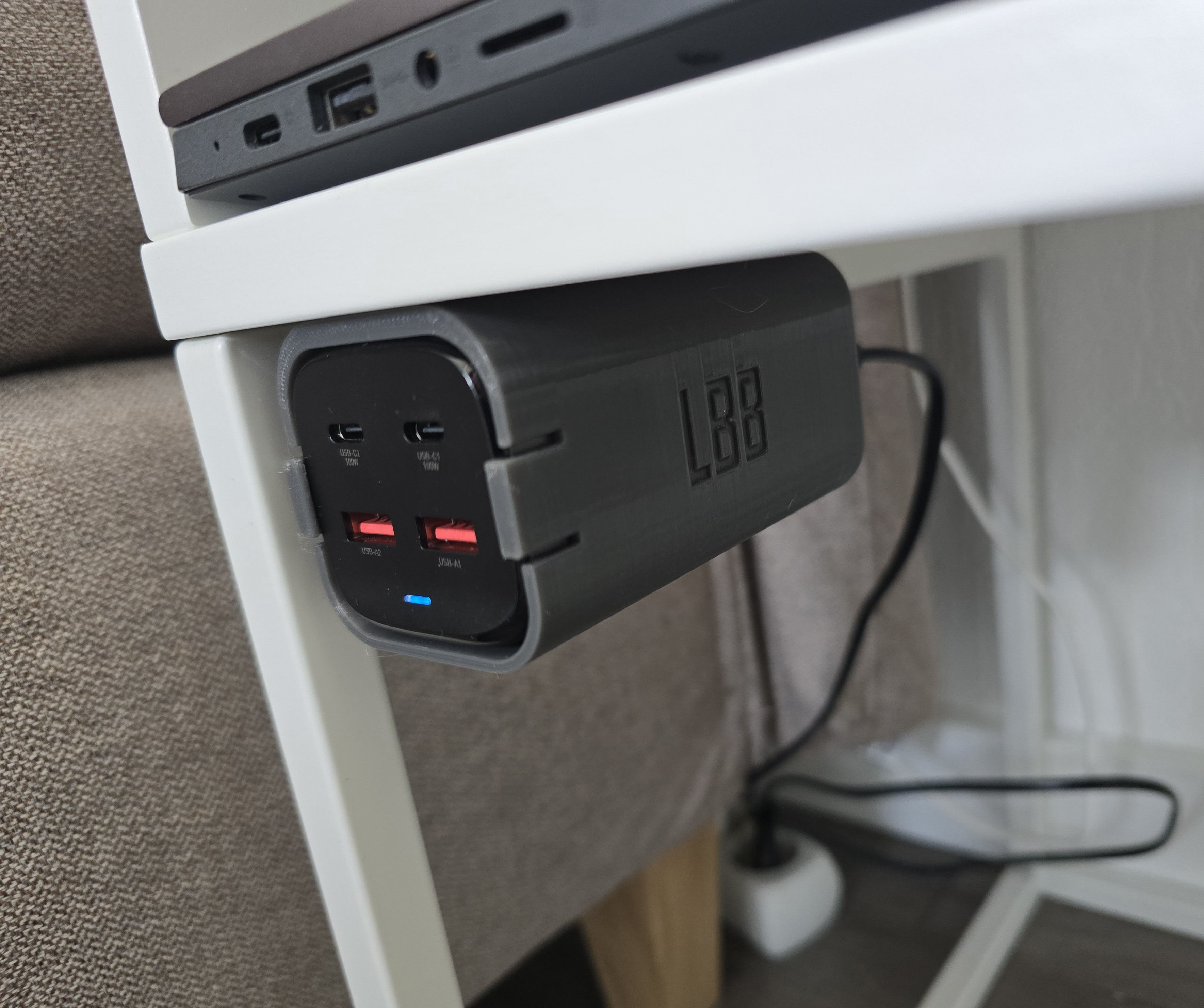 Essager 100W Gan charger mount
