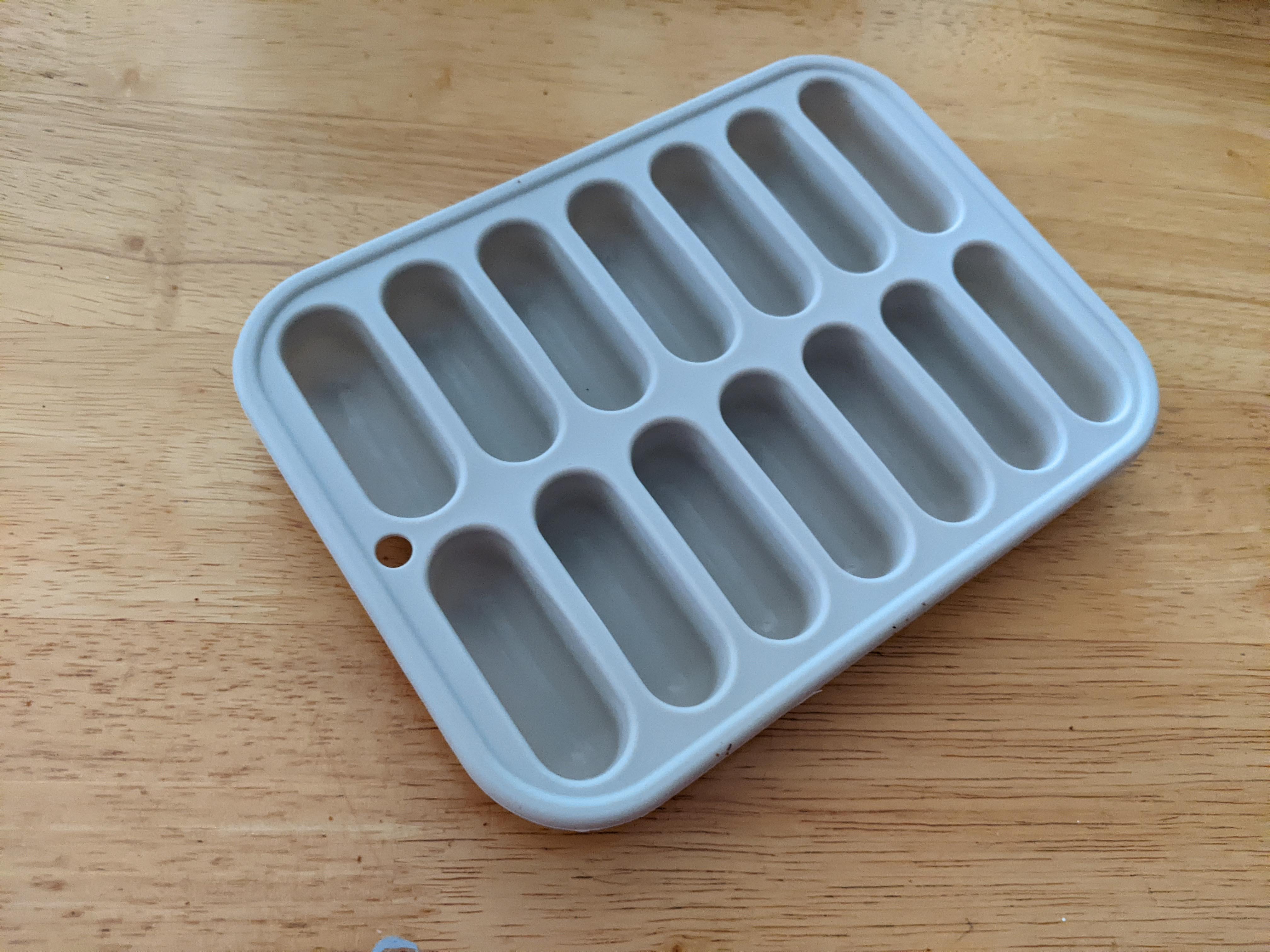 Stackable Ice Cube Tray Holder by JP Download free STL model