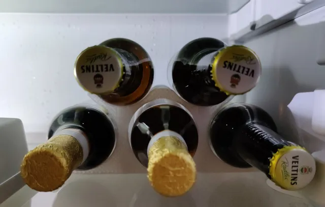 Flaschenablage Kühlschrank/ Bottle tray refrigerator