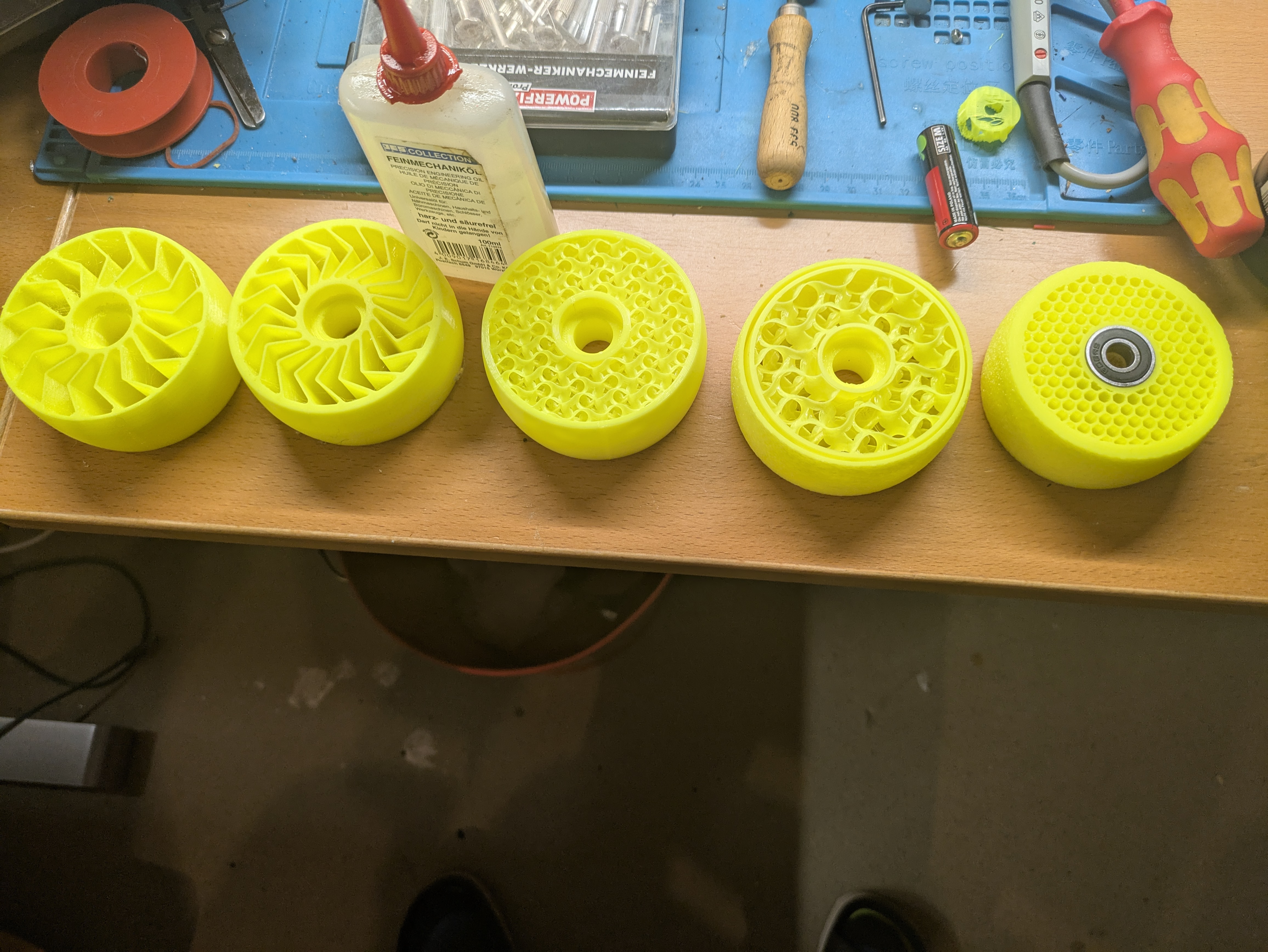Damping Wheel for swivel castor