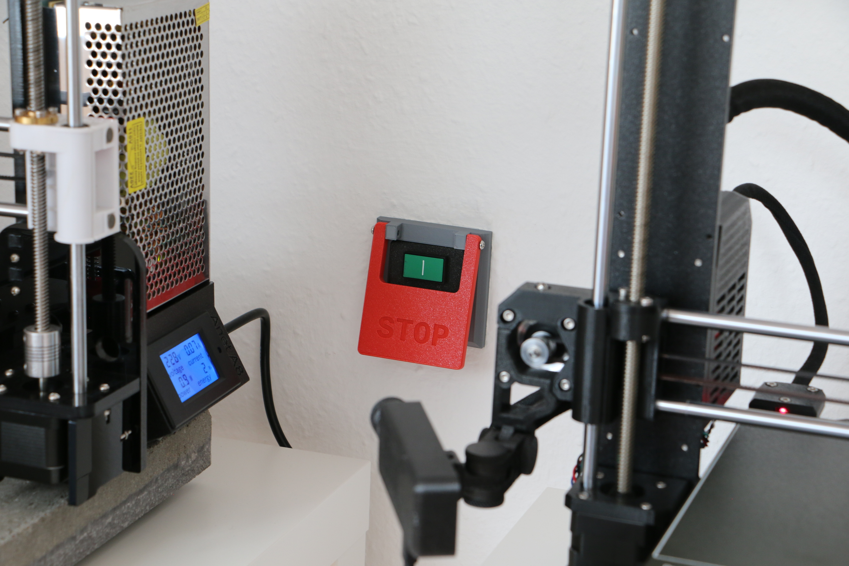 Miniatura 4 do modelo 3D Emergency Stop Light Switch