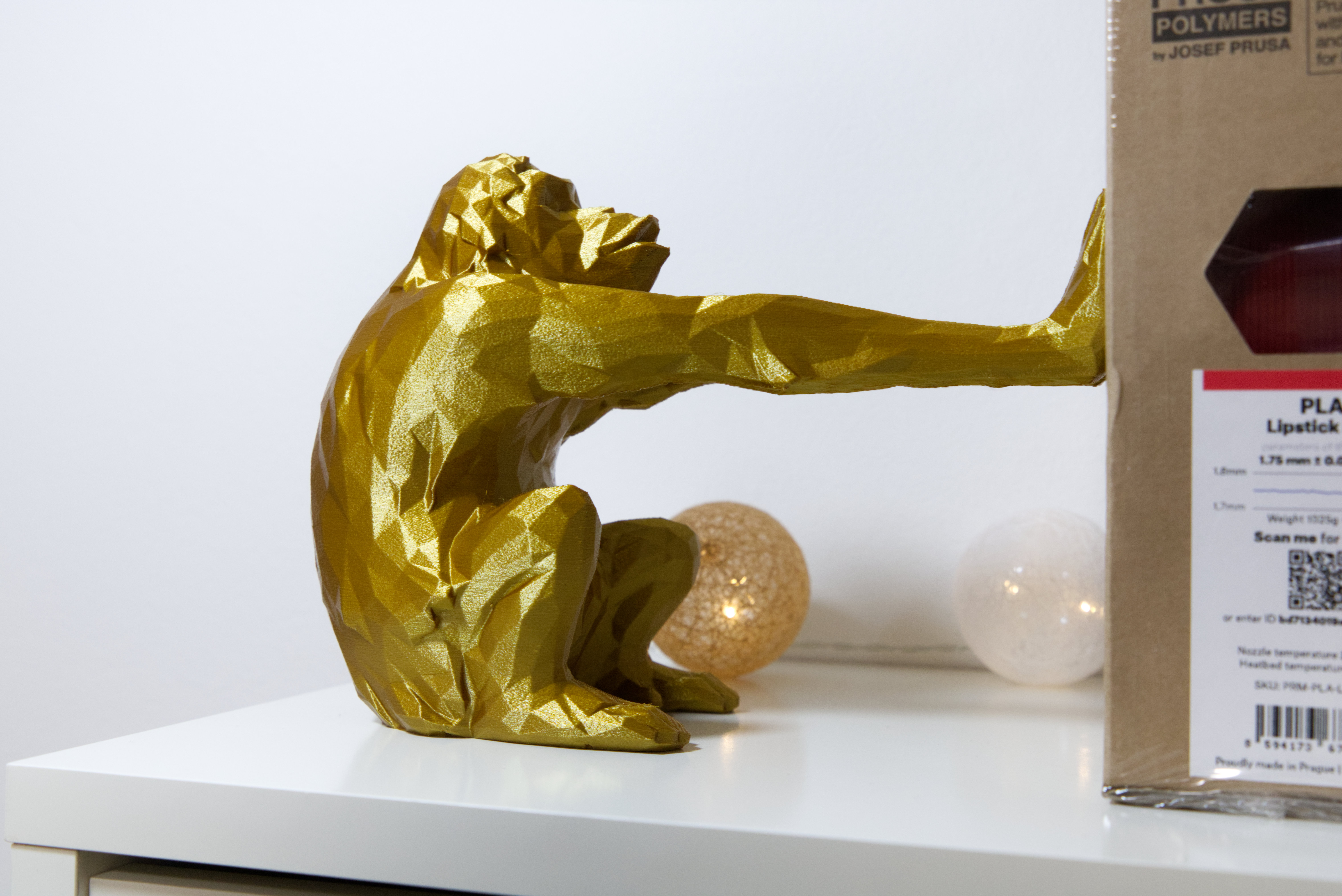 Monkey Bookholder - low-poly