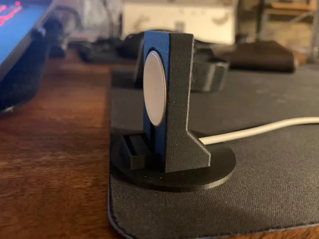 Apple Watch 7 stand 45mm + rhinoshield