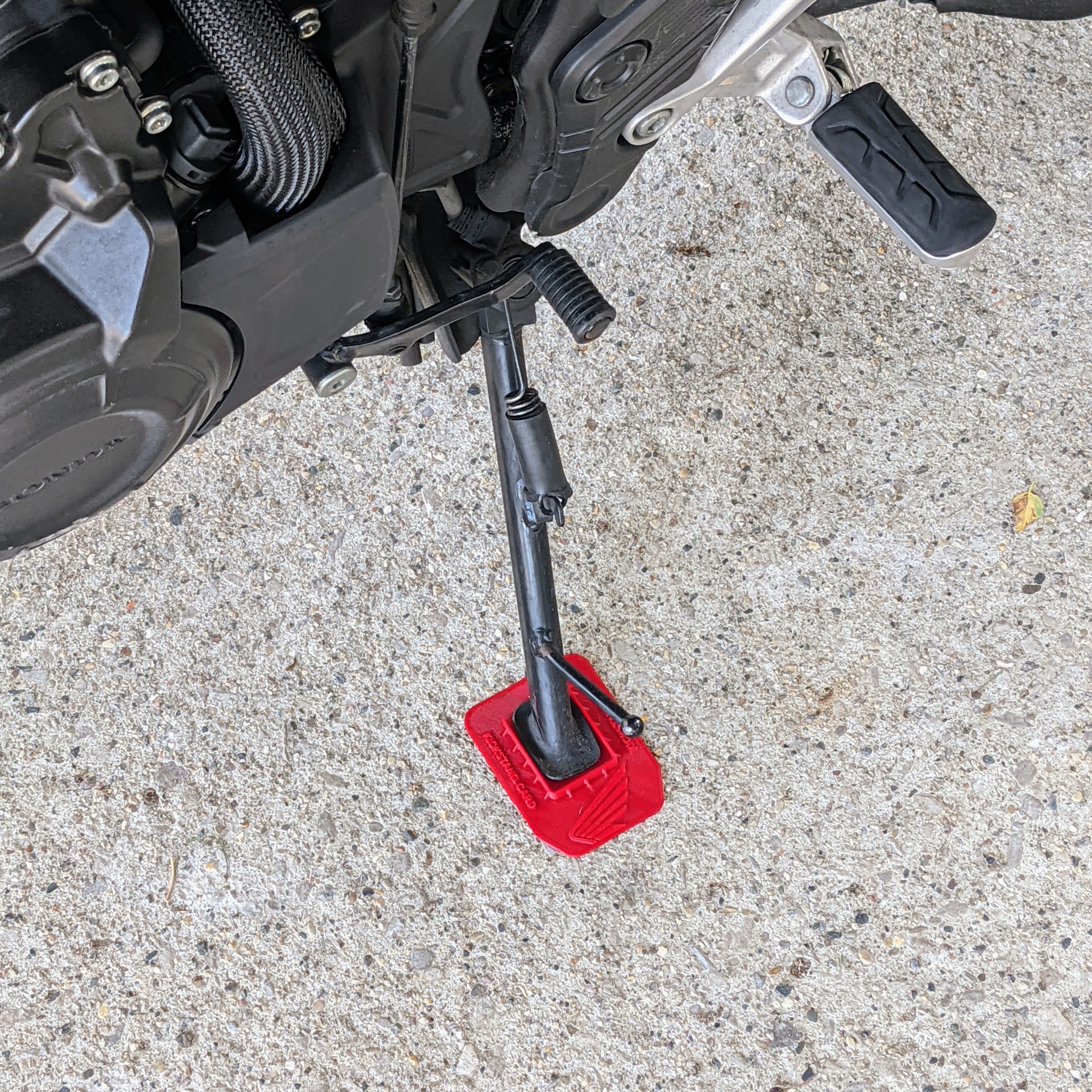 Miniatura 2 do modelo 3D Motorcycle kickstand extender