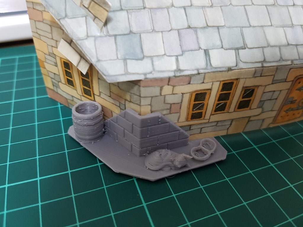 Keyflower player shield stand