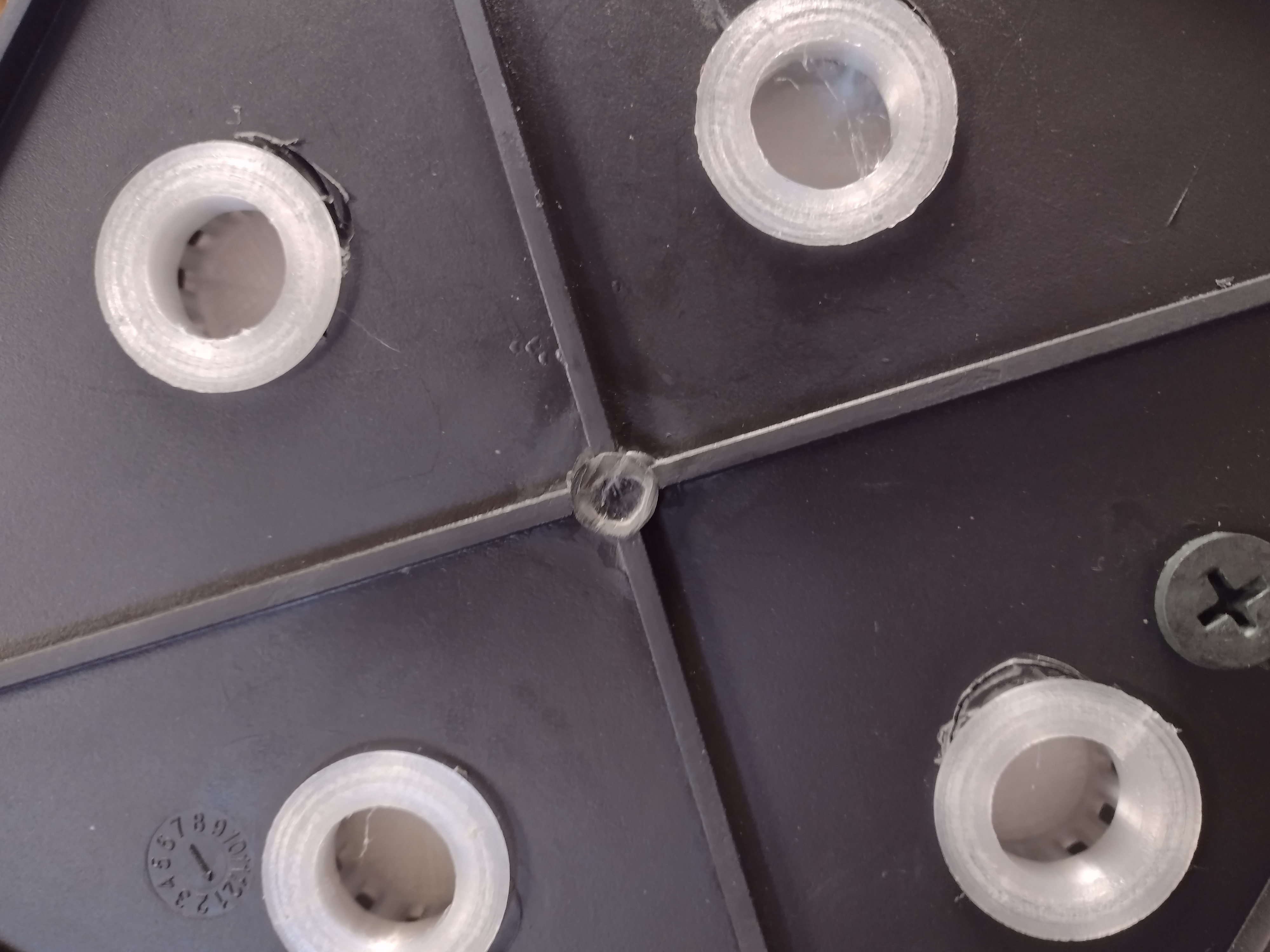 Flower Pot Drain System by RiciR Download free STL model