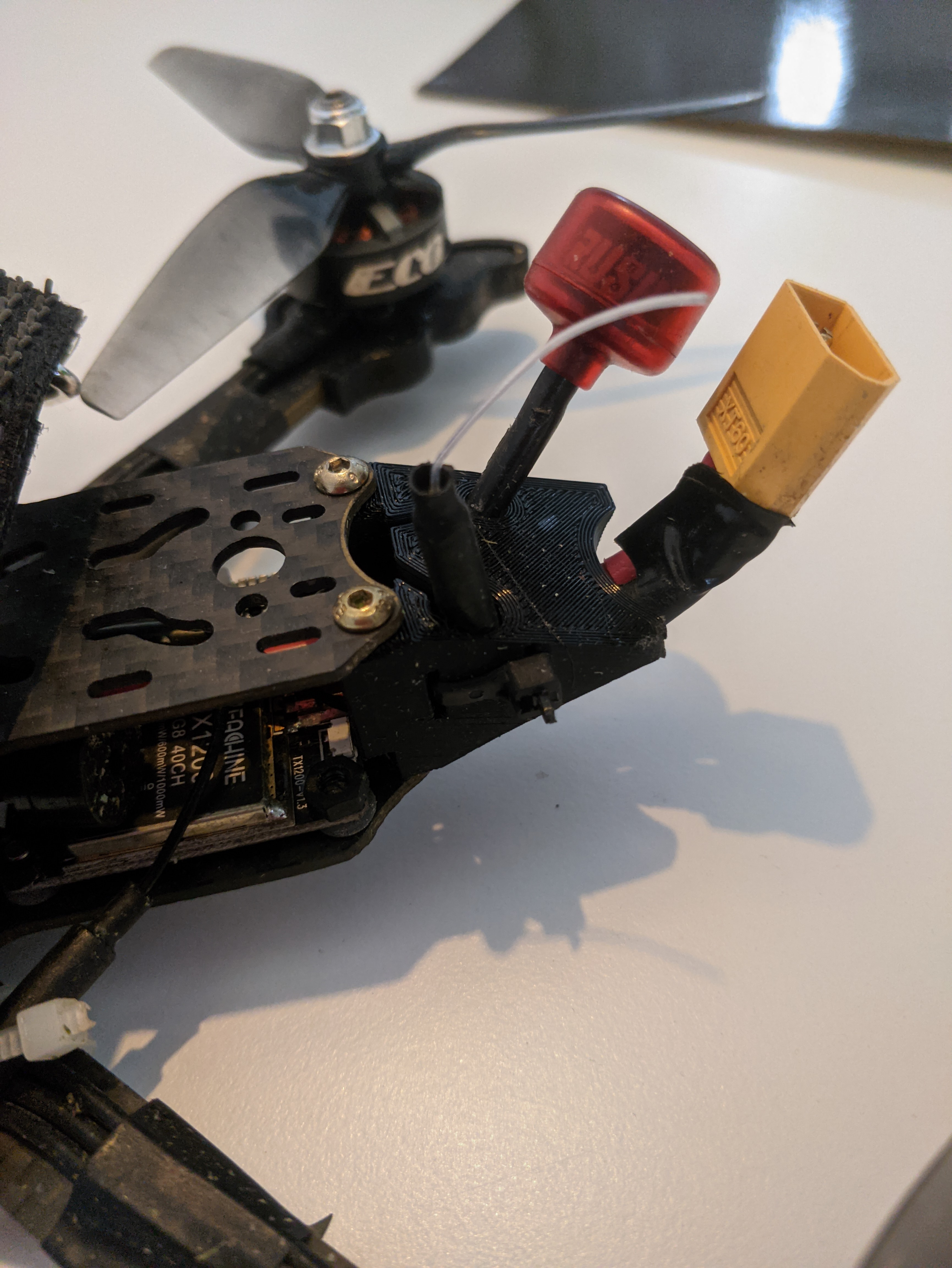 HSKRC VO235 - ELRS FPV XT60 mount