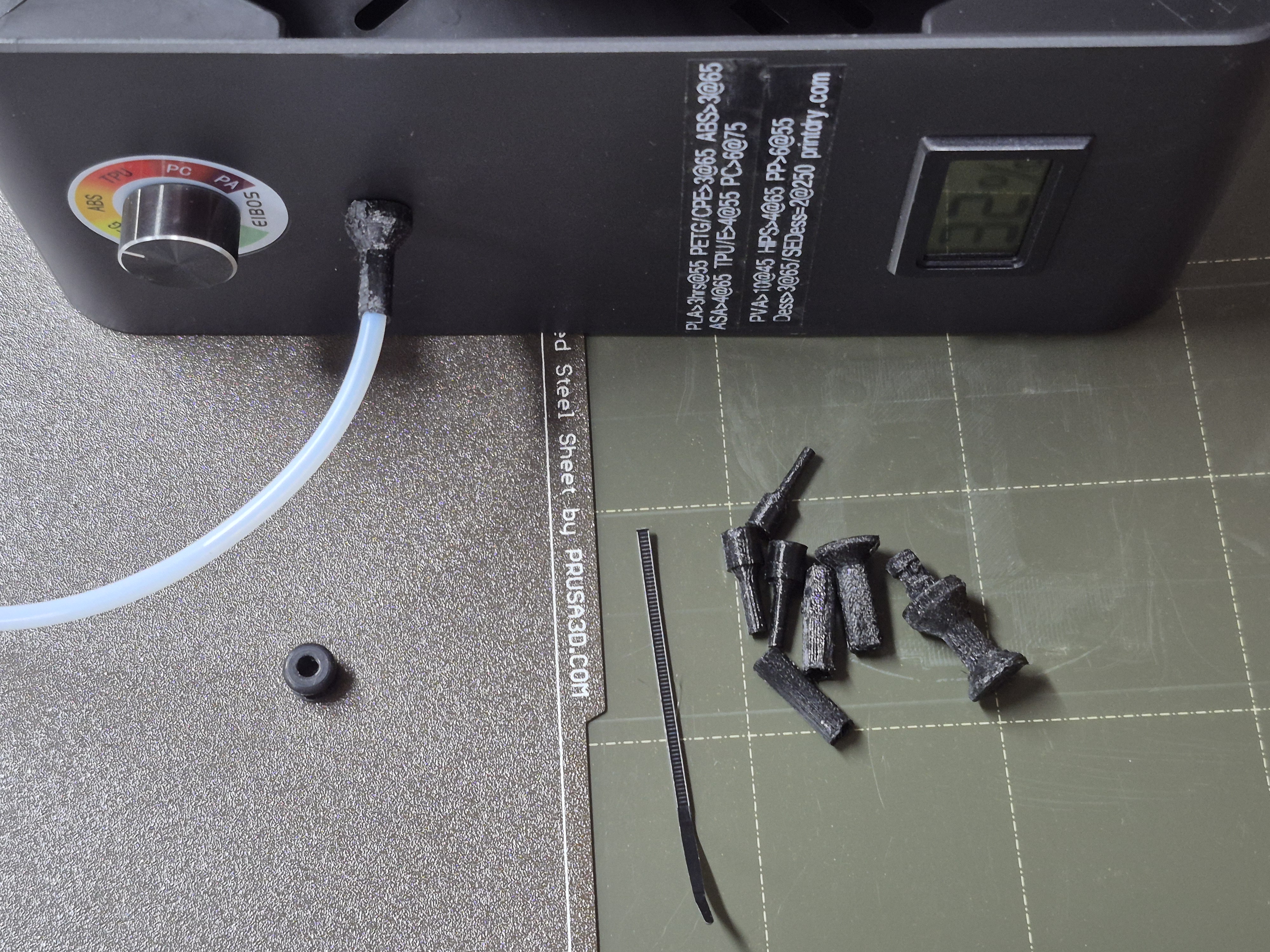Bowden tube adapters - caps and fittings for connecting filament dryer and extruder