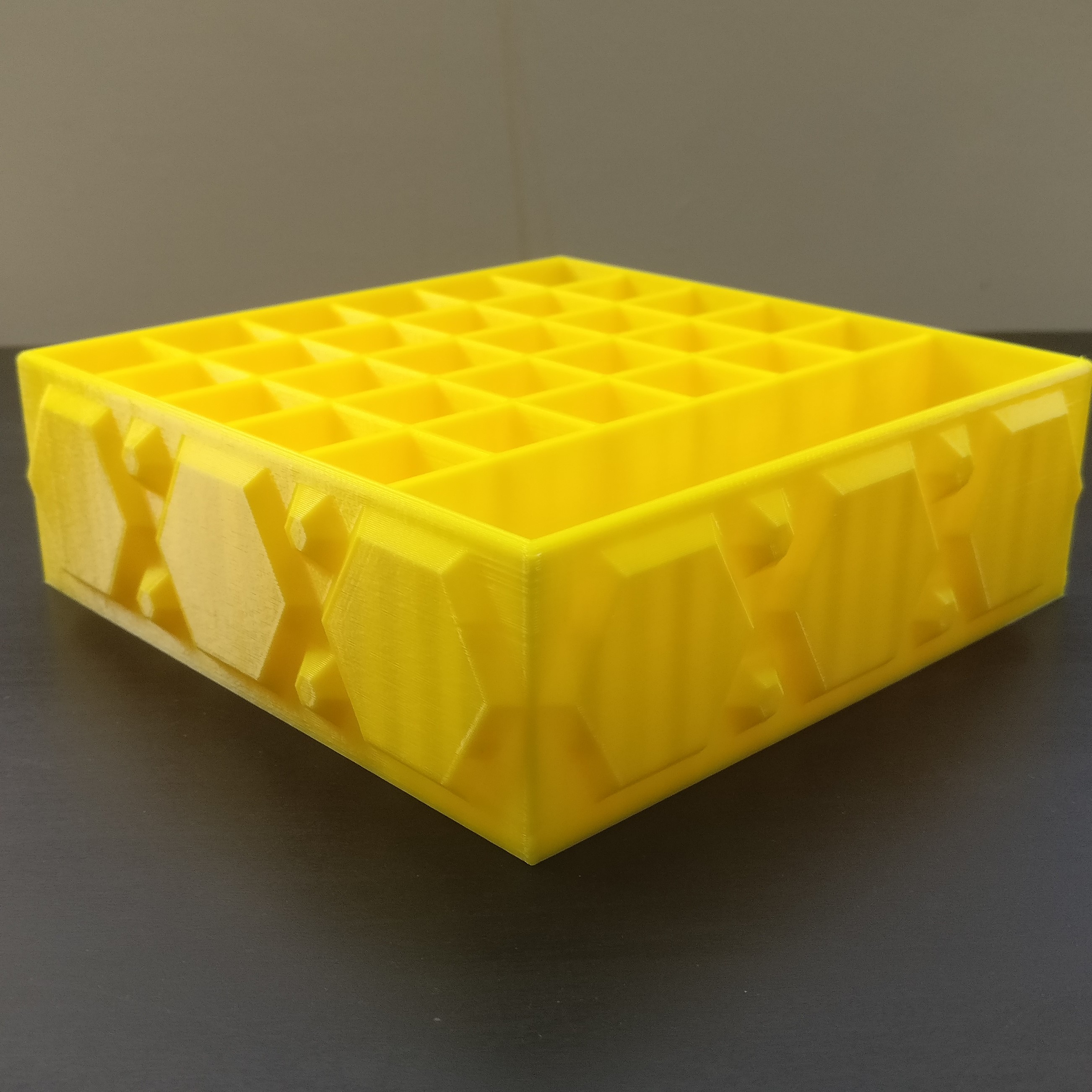 Miniatura 7 do modelo 3D Lipstick holder