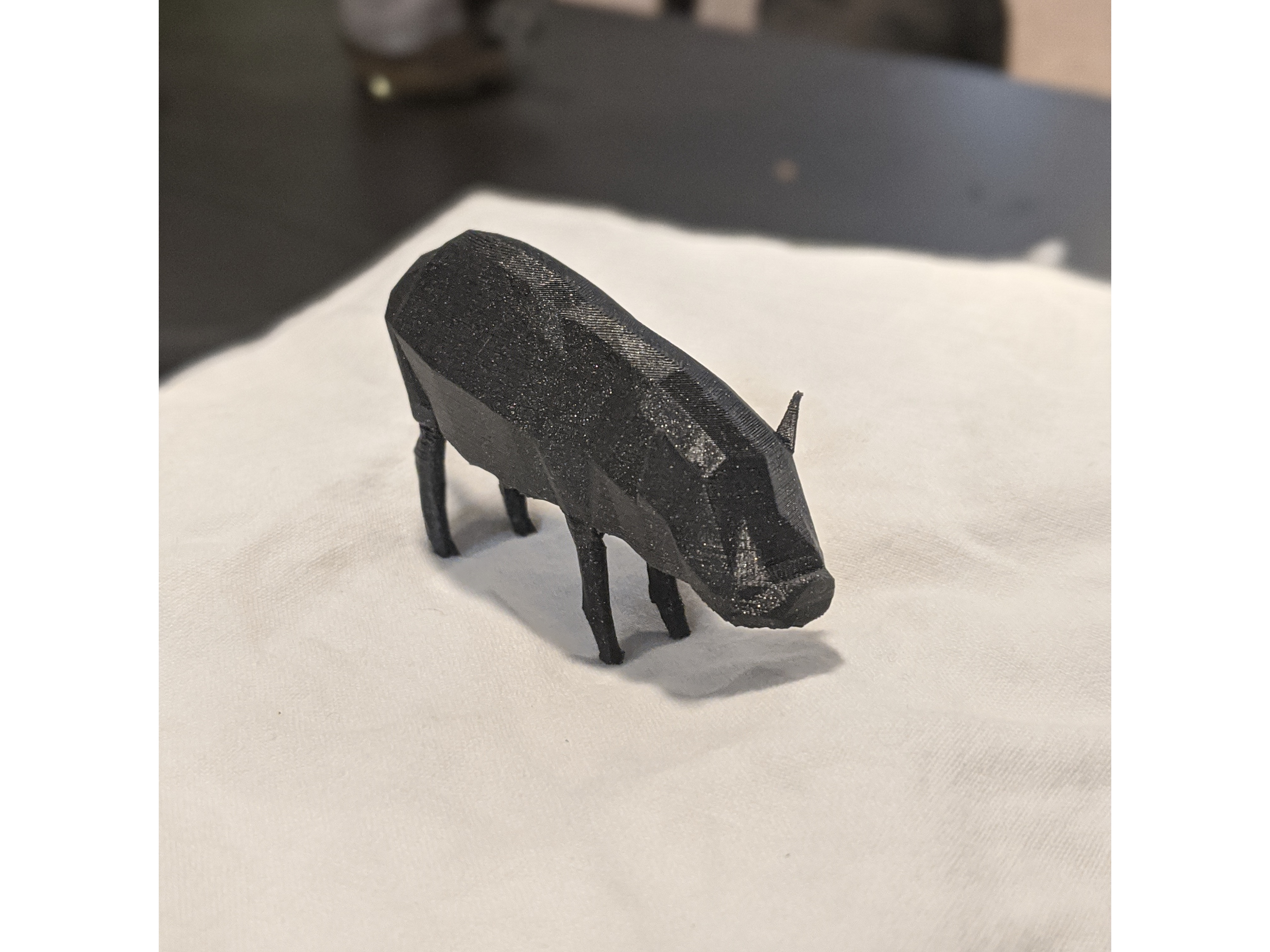 Miniatura 2 do modelo 3D Lowpoly Pig (updated)