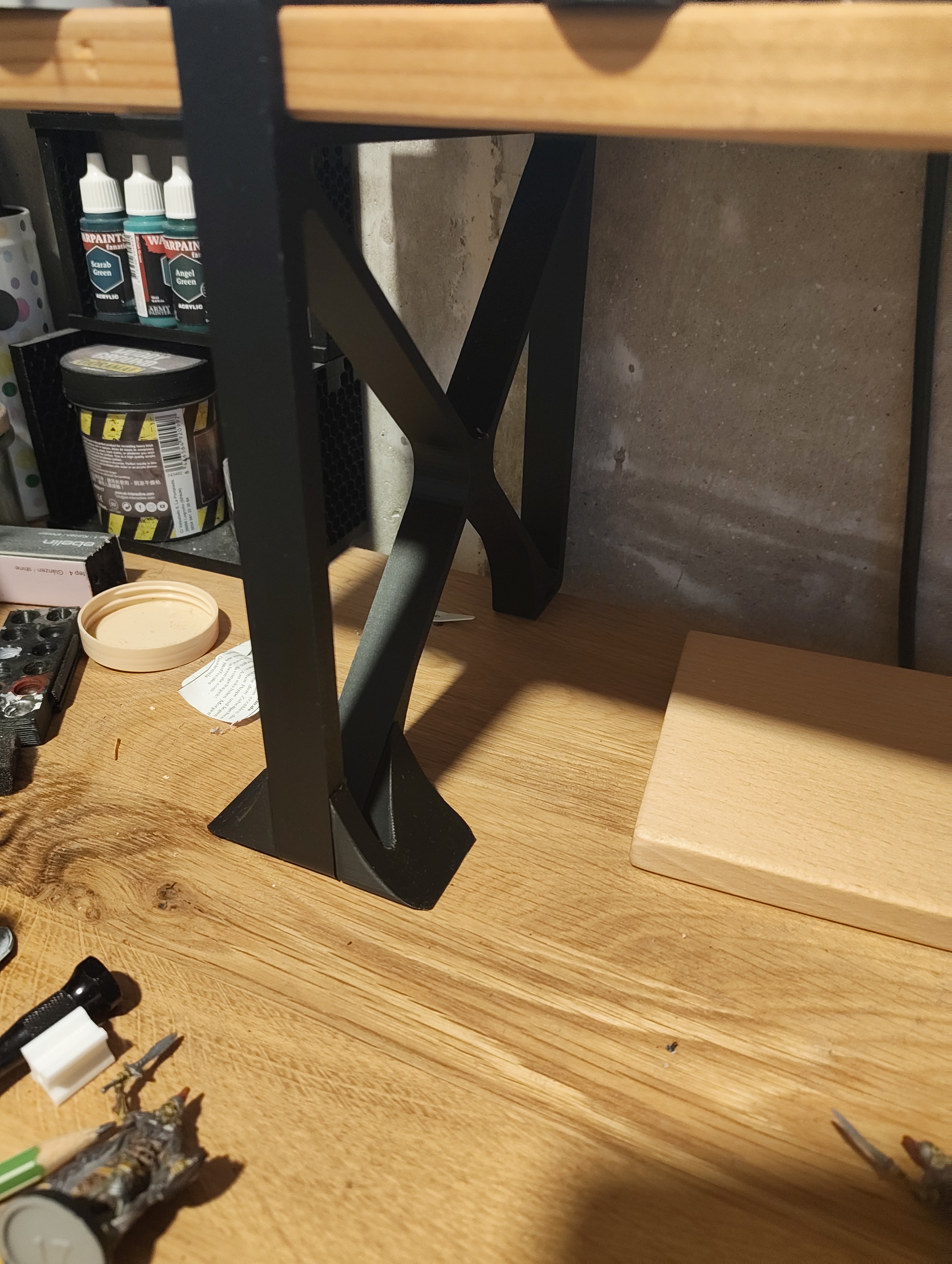 Desk Shelf Riser 18*200mm