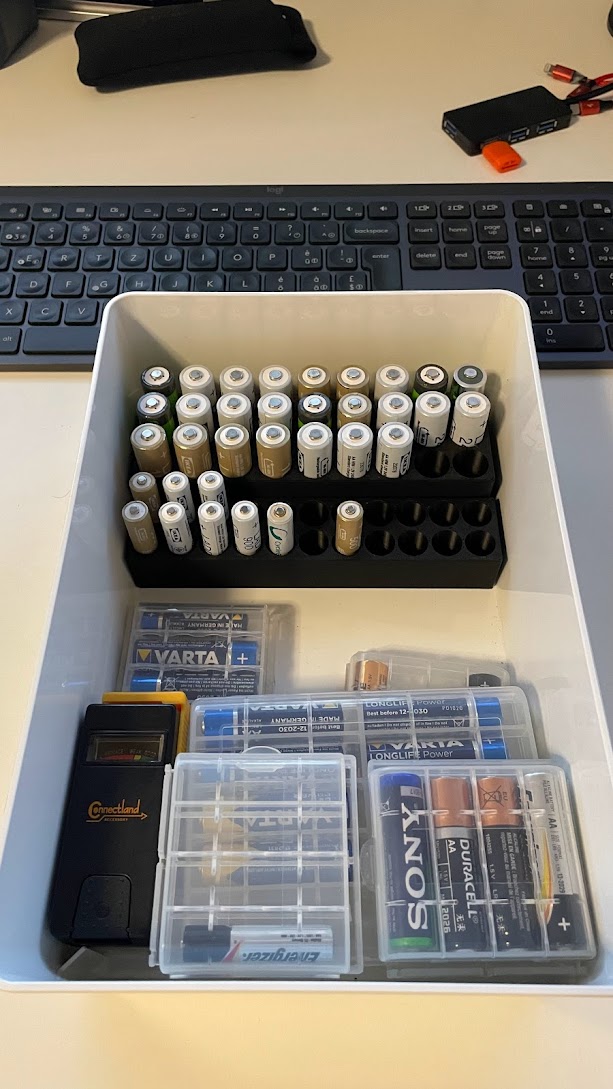 Hold your batteries!