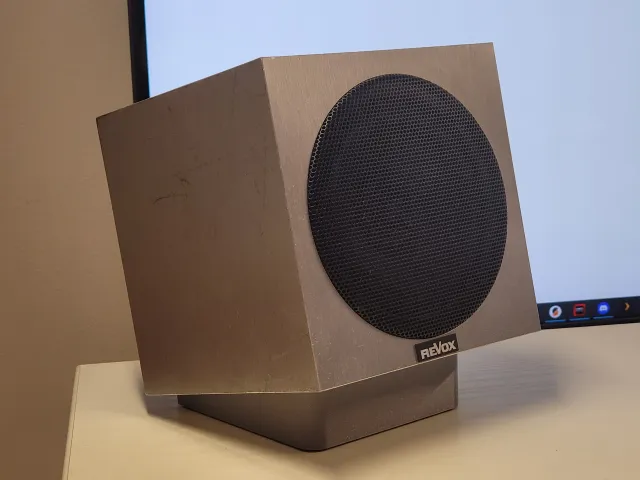 Speaker Stand