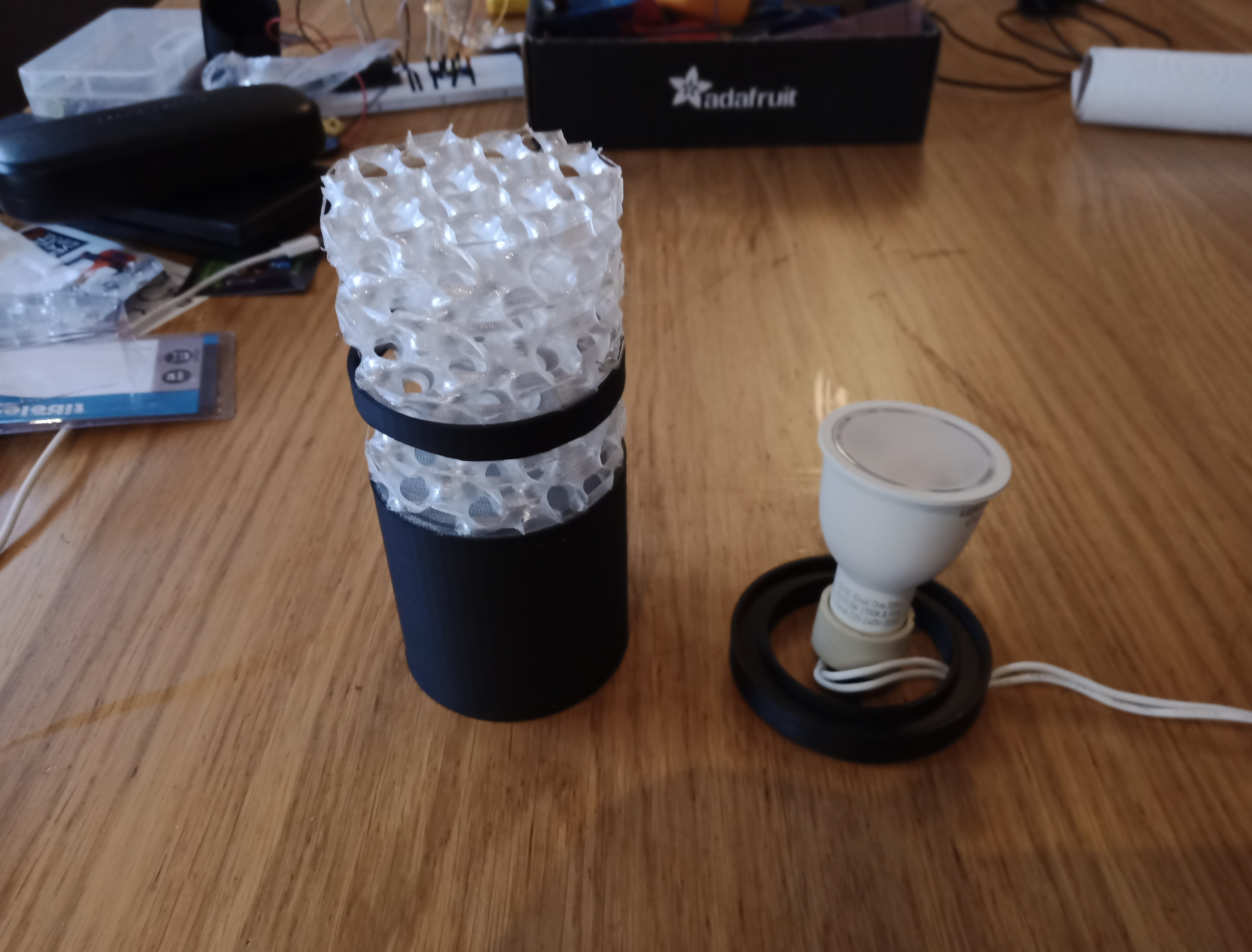 Gyroid lamp — thumbnail 2