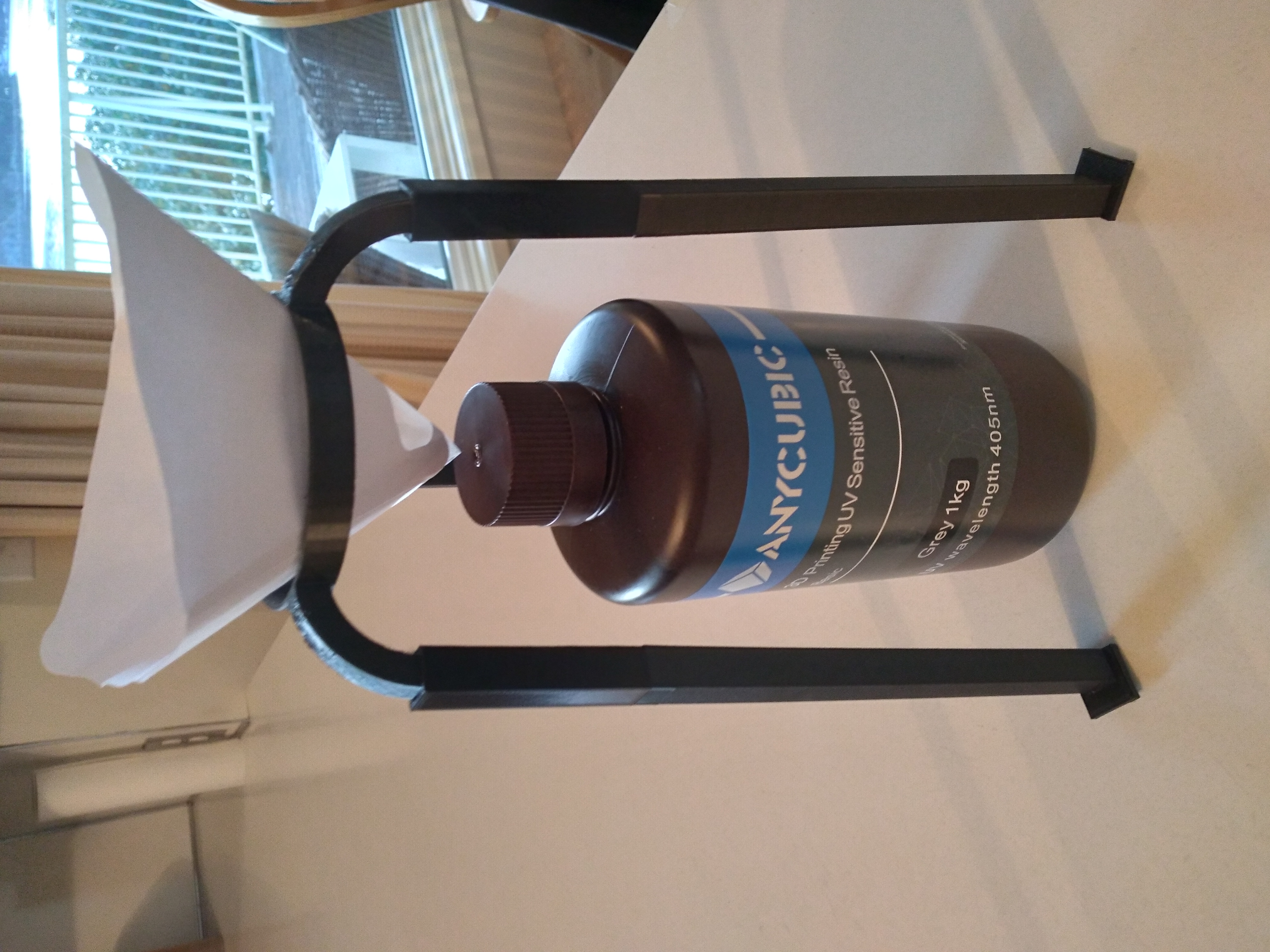 Filter Holder for Pouring Resin