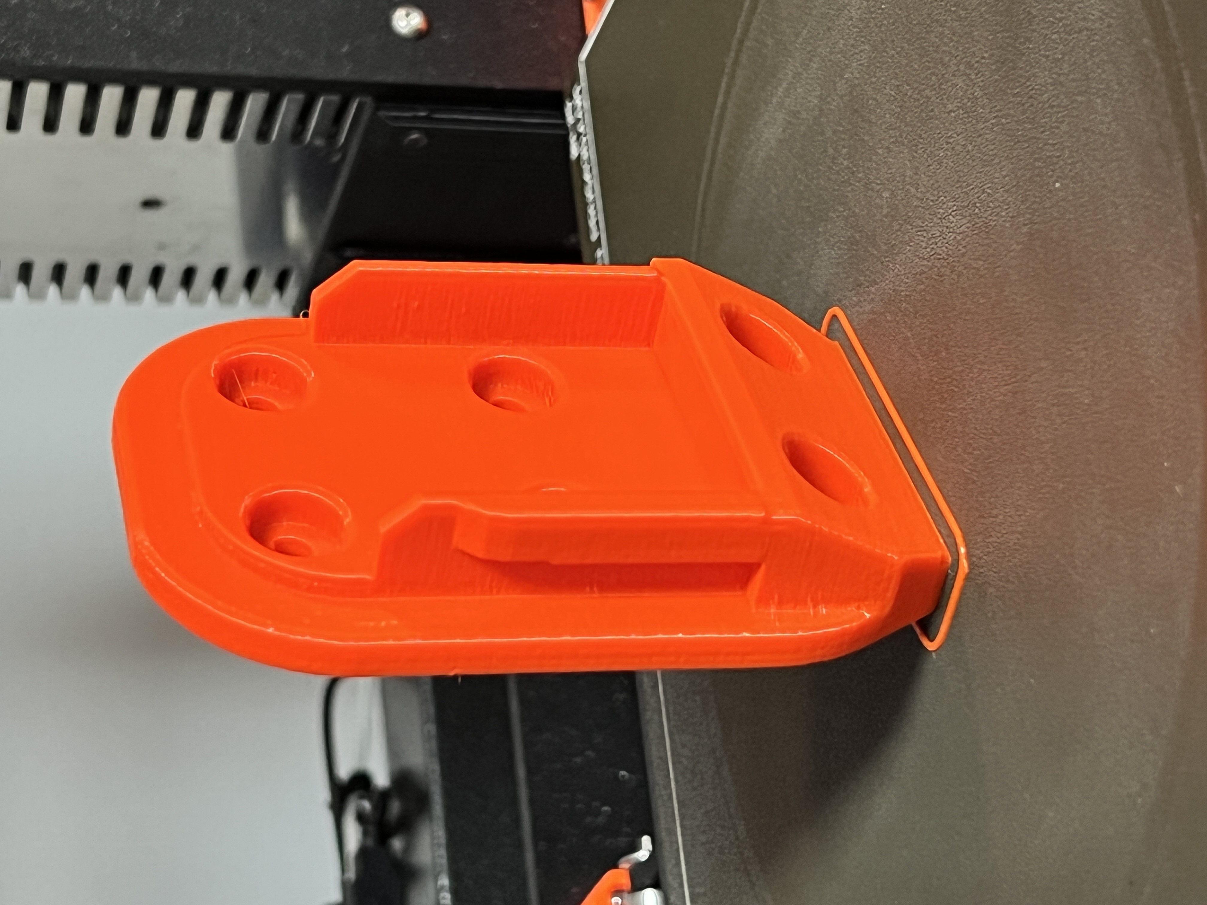 Makita 18V Tool Mount Prints Vertical