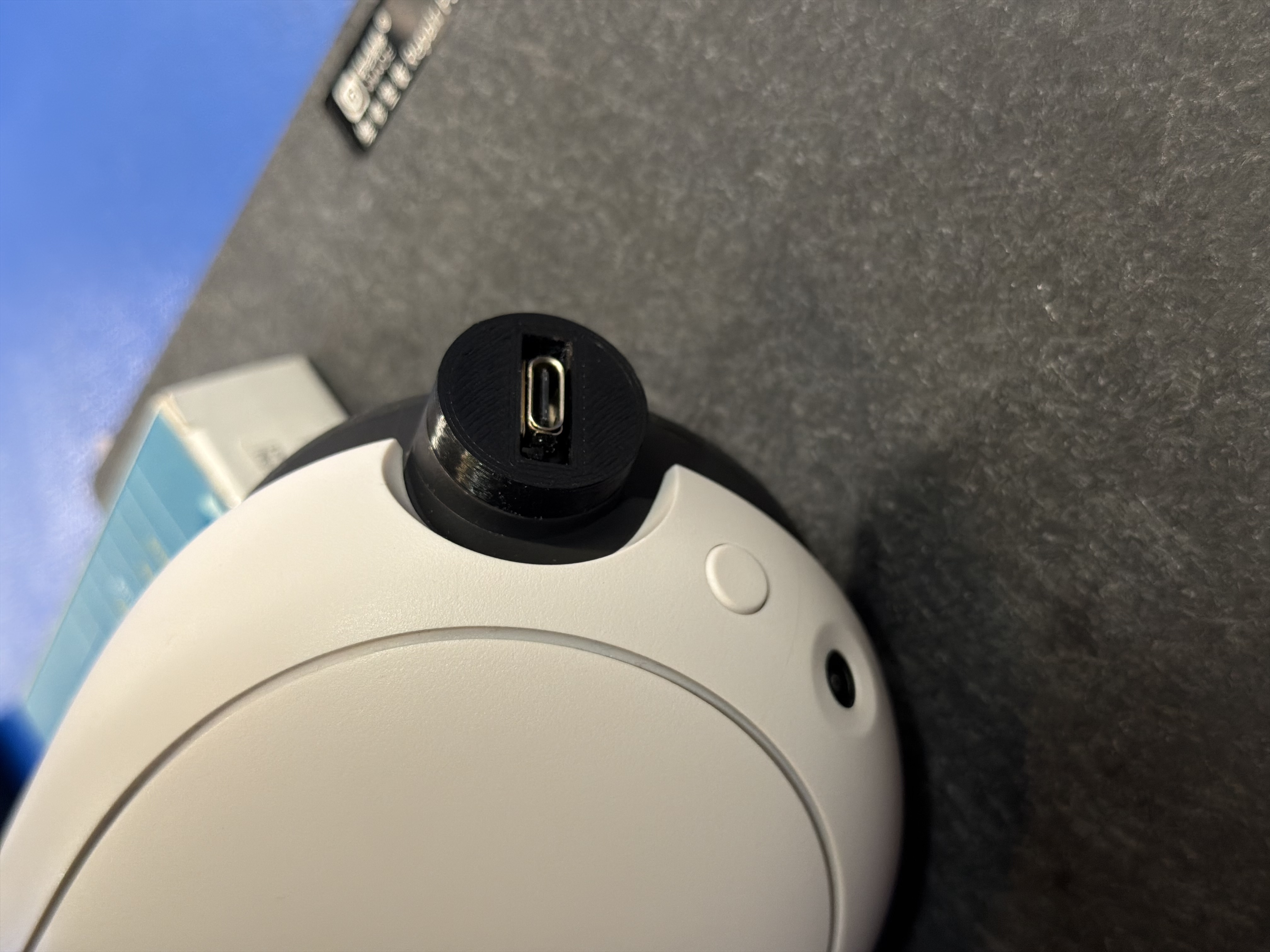 Quest 3 and Quest 3S USB Port Cover