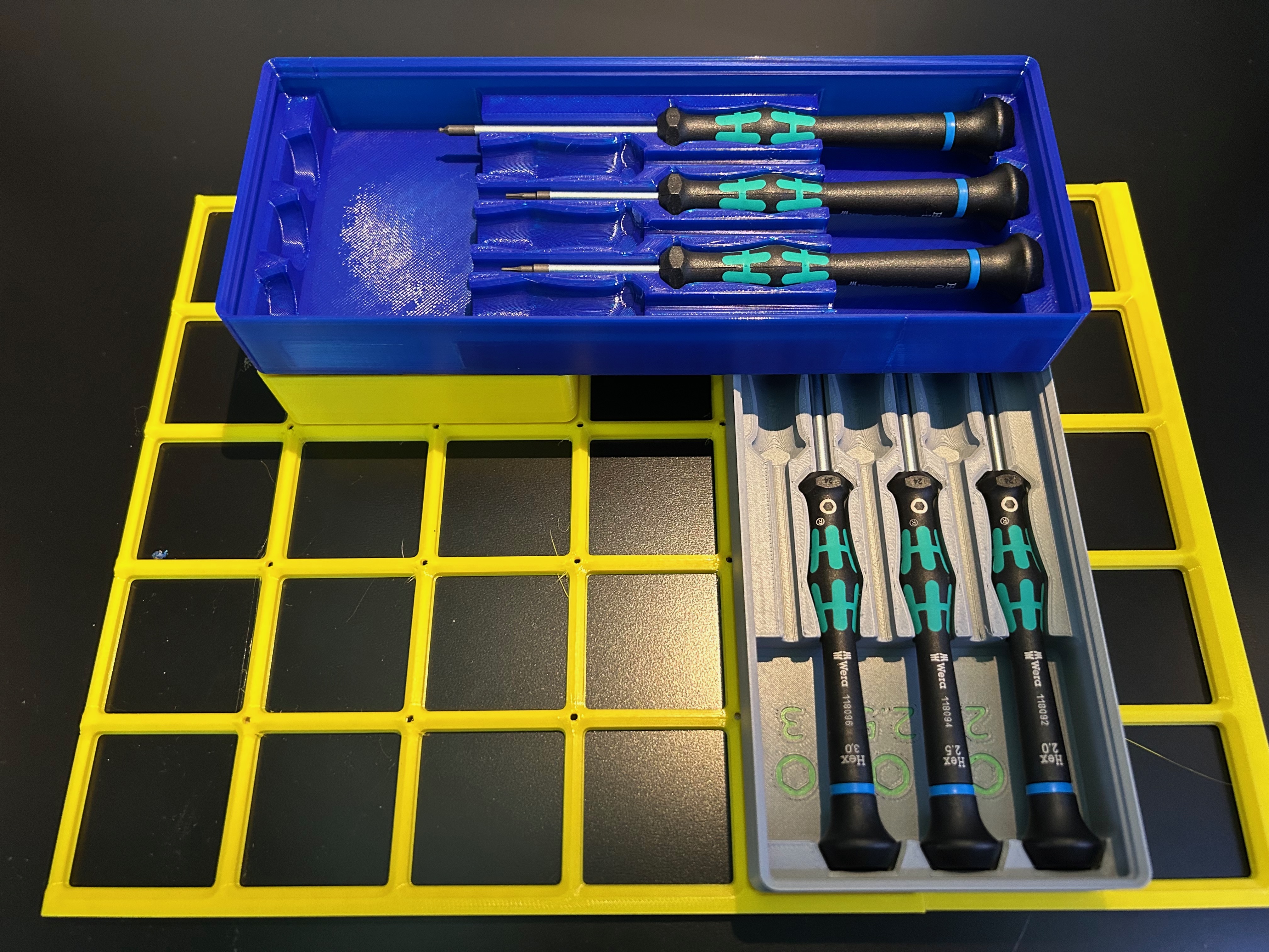 Miniatura 4 do modelo 3D Gridfinity Bin for Kraftform hex driver set