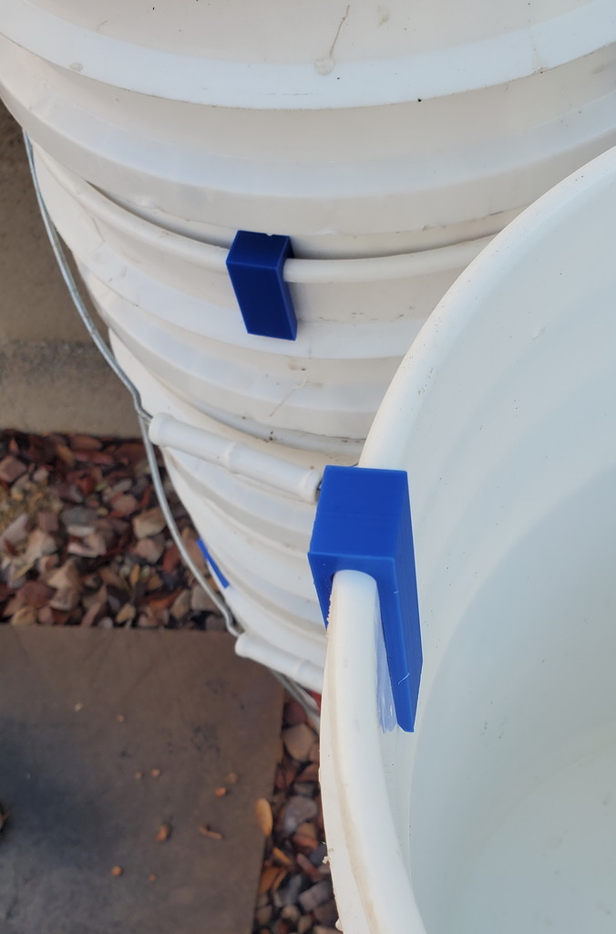 5 gallon bucket saver clip by ZR Download free STL model