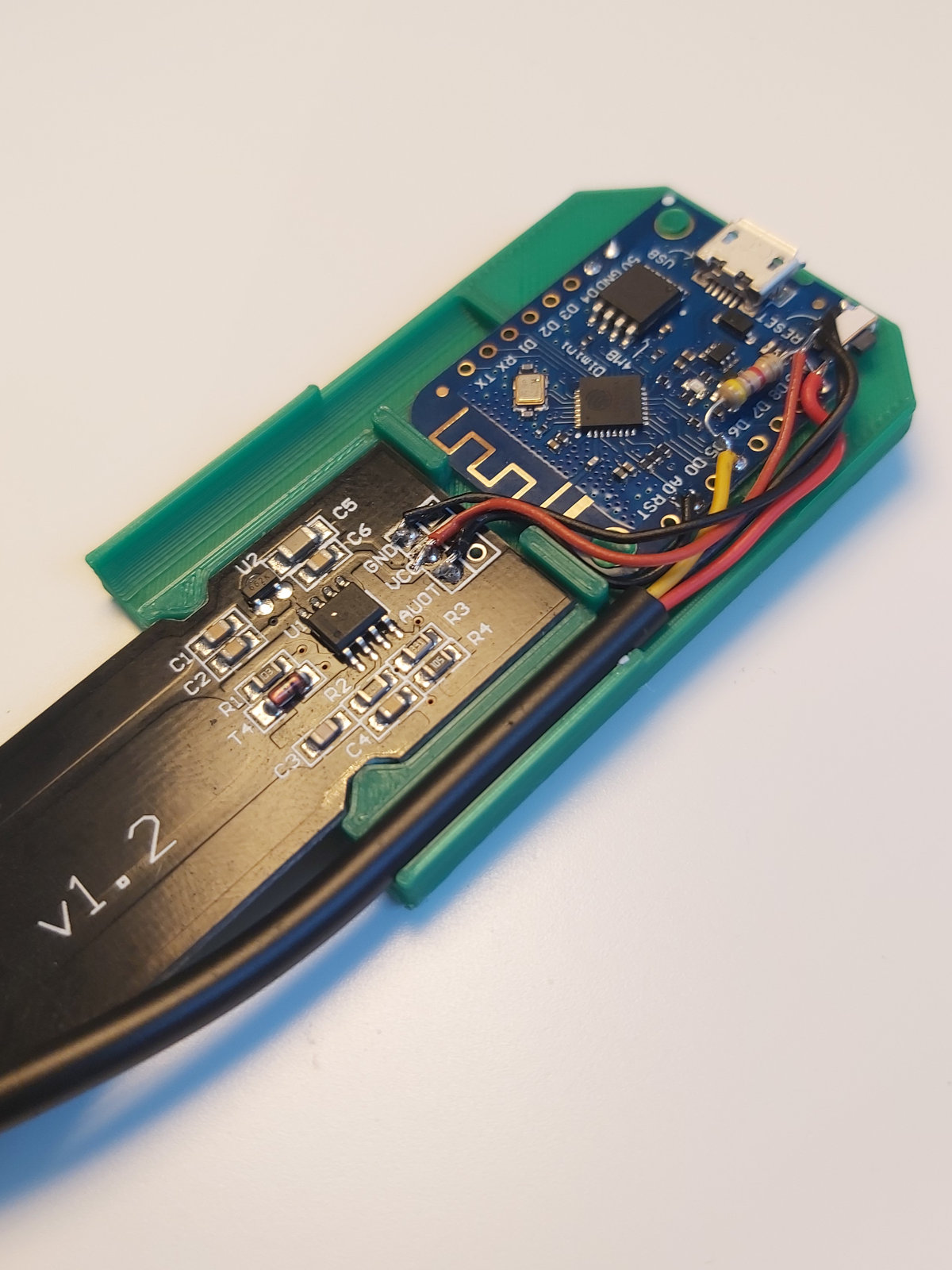 Wemos D1 Mini Soil Moisture and Temperature Sensor Box by MarkoMck