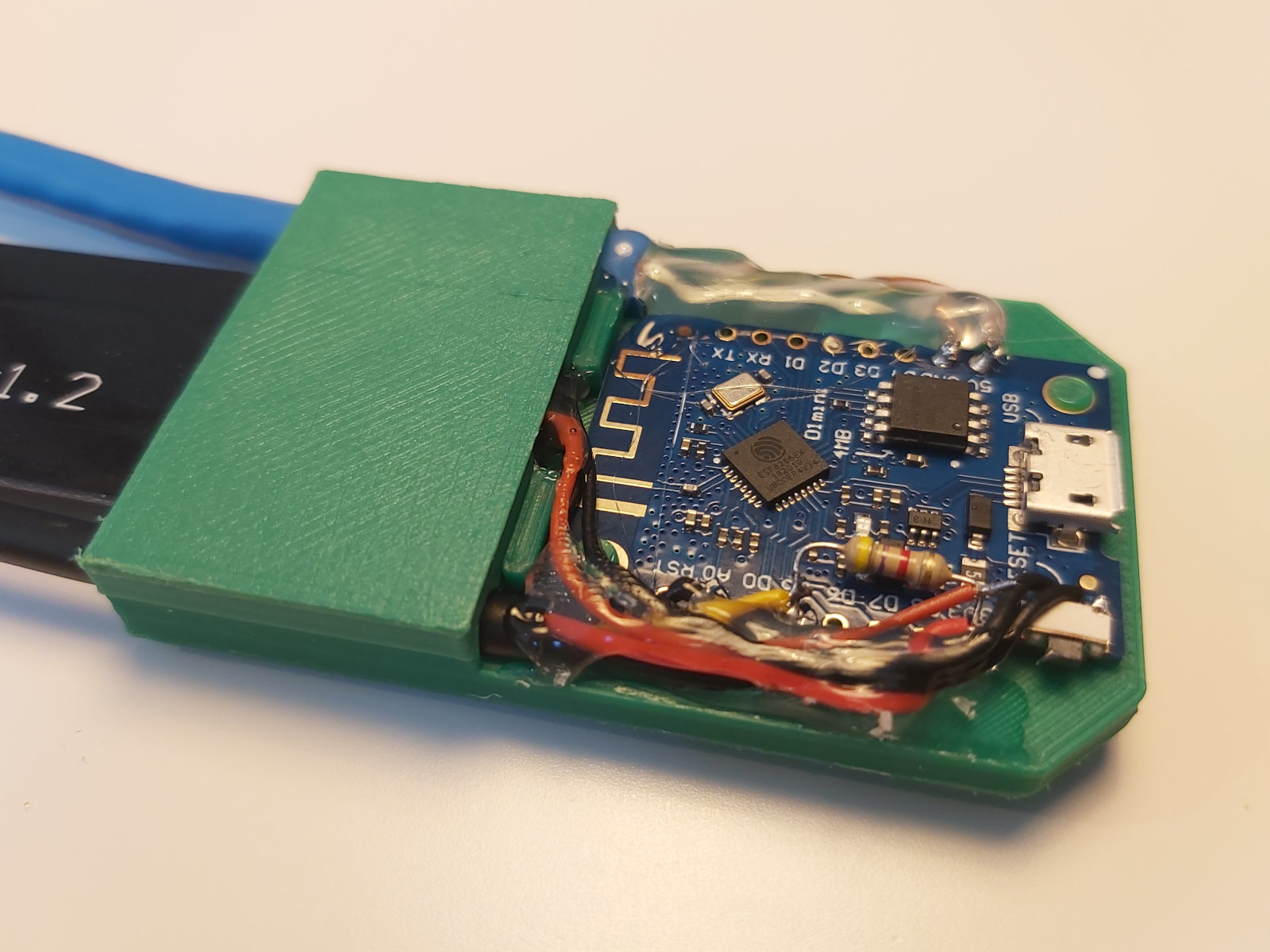 Wemos D1 Mini Soil Moisture and Temperature Sensor Box by MarkoMck