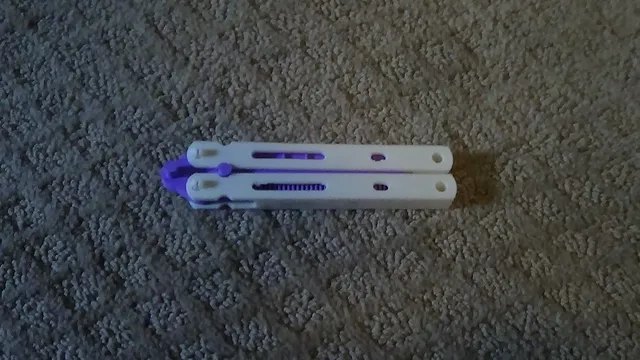 comb and ruler butterfly knife