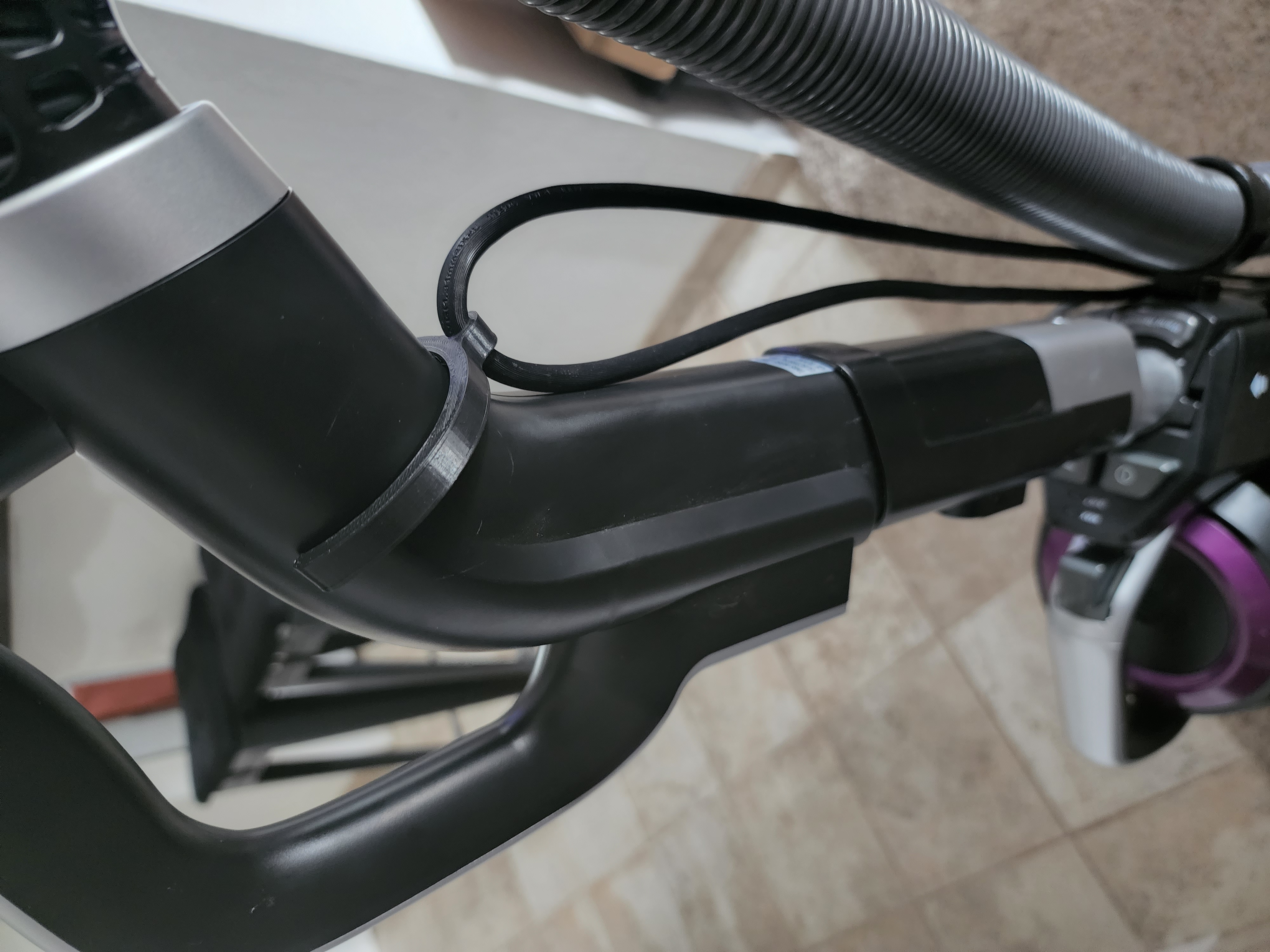 Innova Vacuum cord holder clip