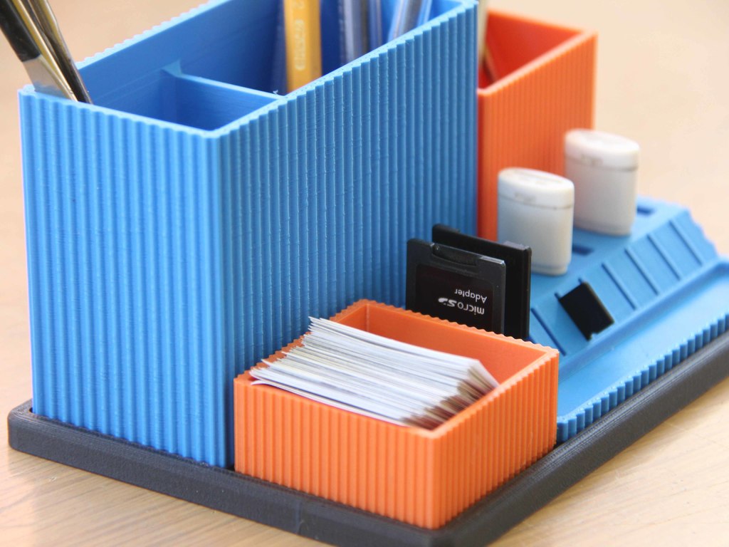 STL file Modular hobby desk organizer 🎨・Model to download and 3D