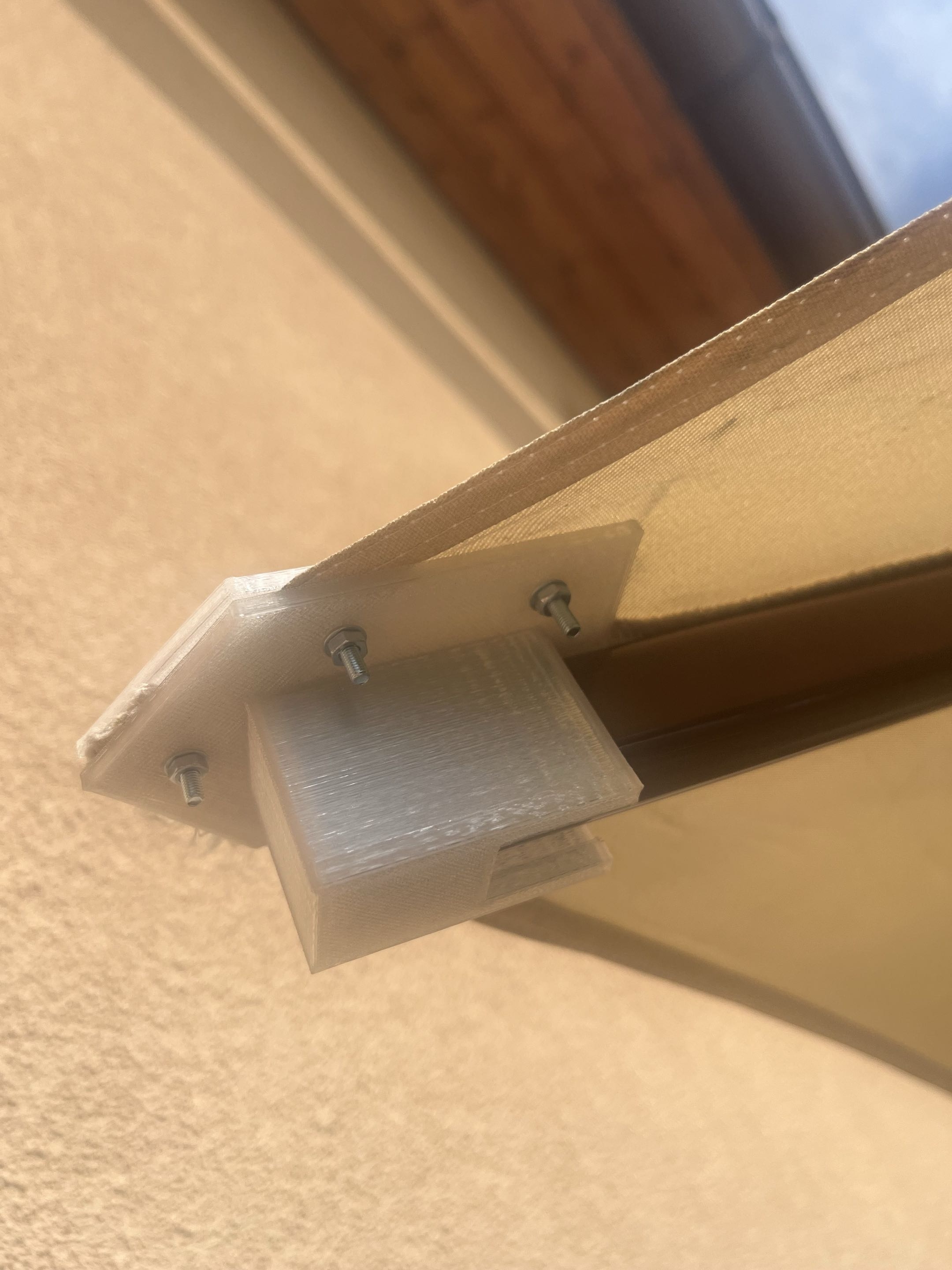 Parasol/Sun umbrella corner rod holder