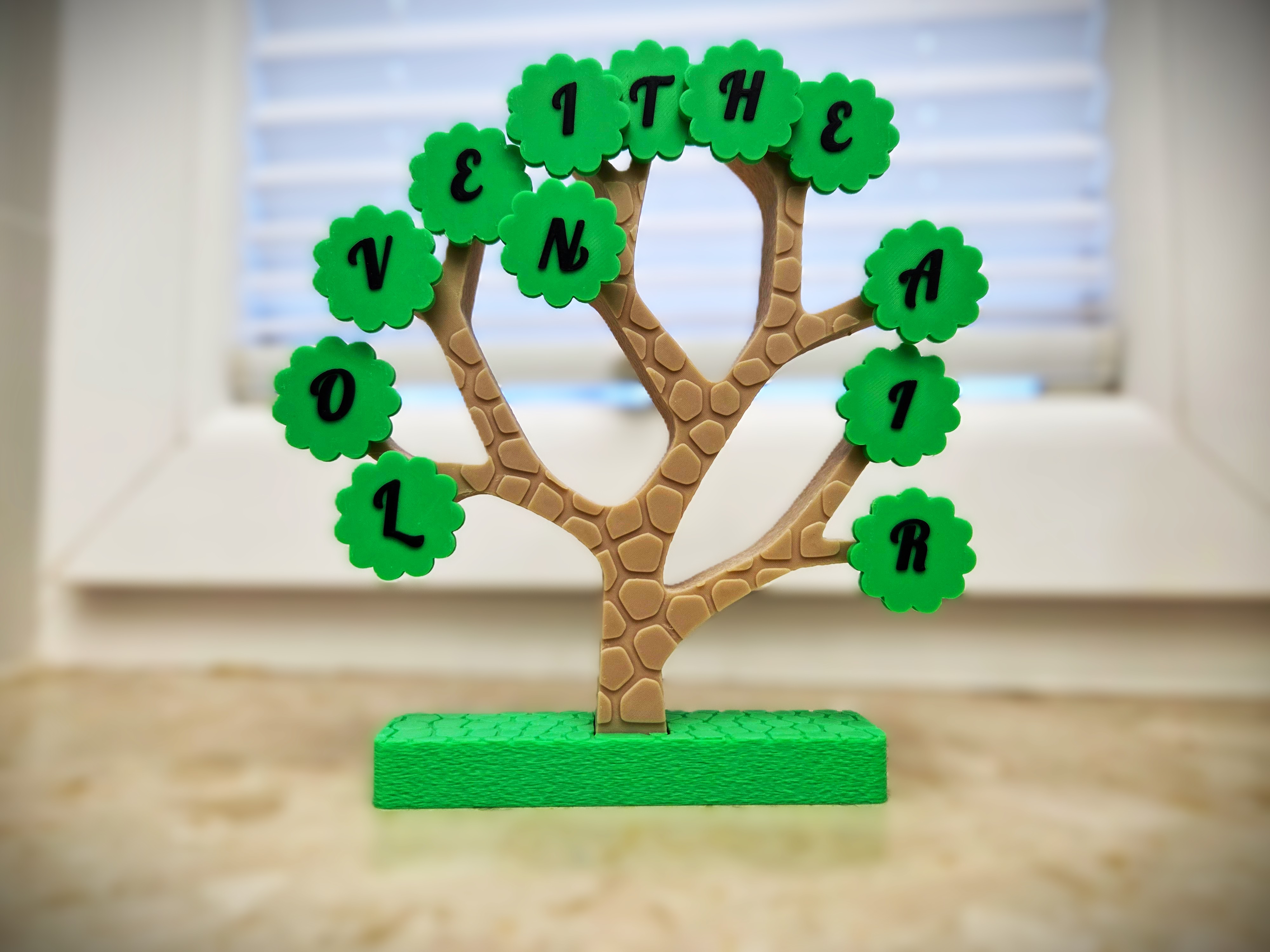 Customizable "Love in the Air" Tree - A 3-Part 3D Print