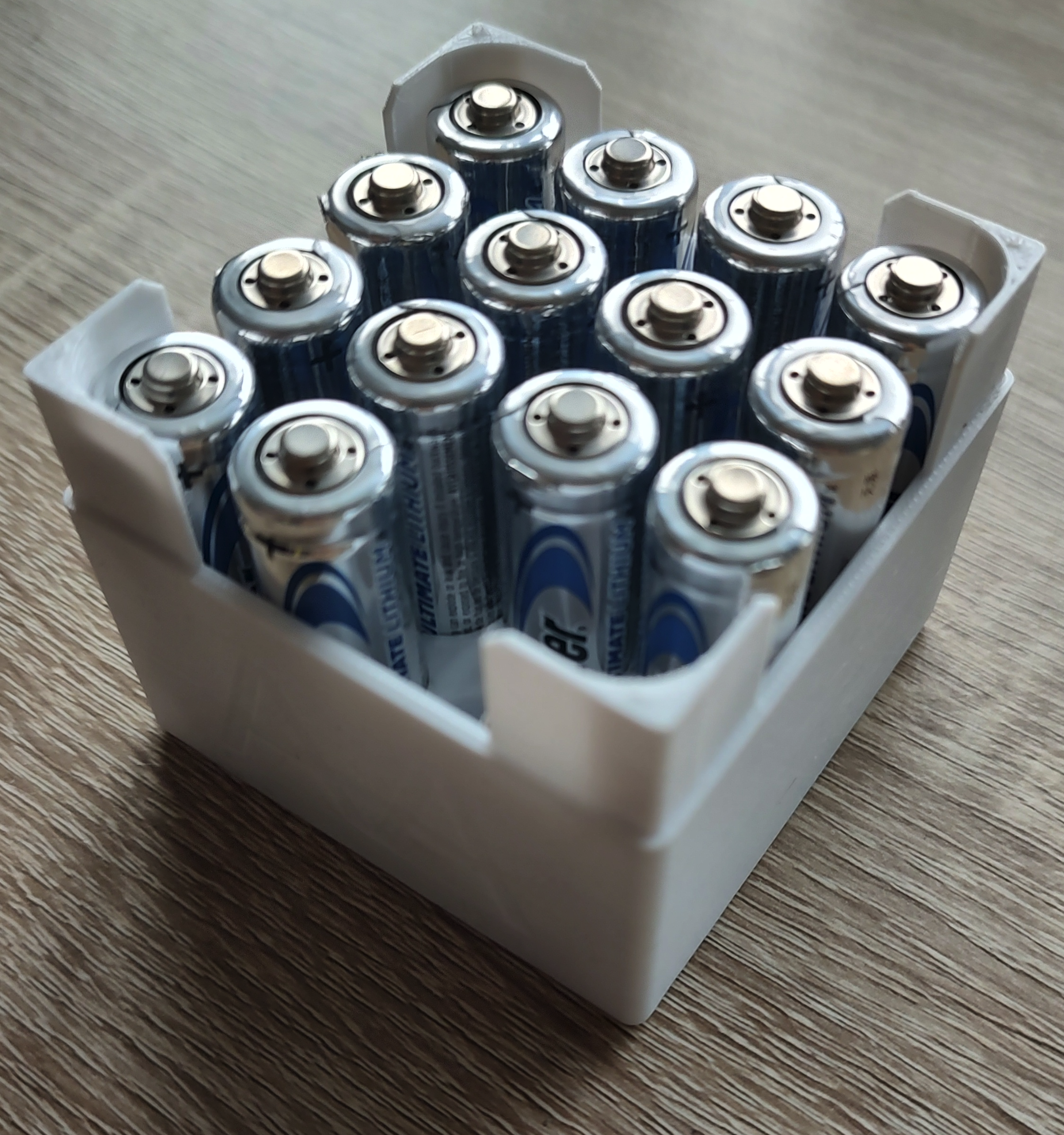 Simple AA battery storage box v2