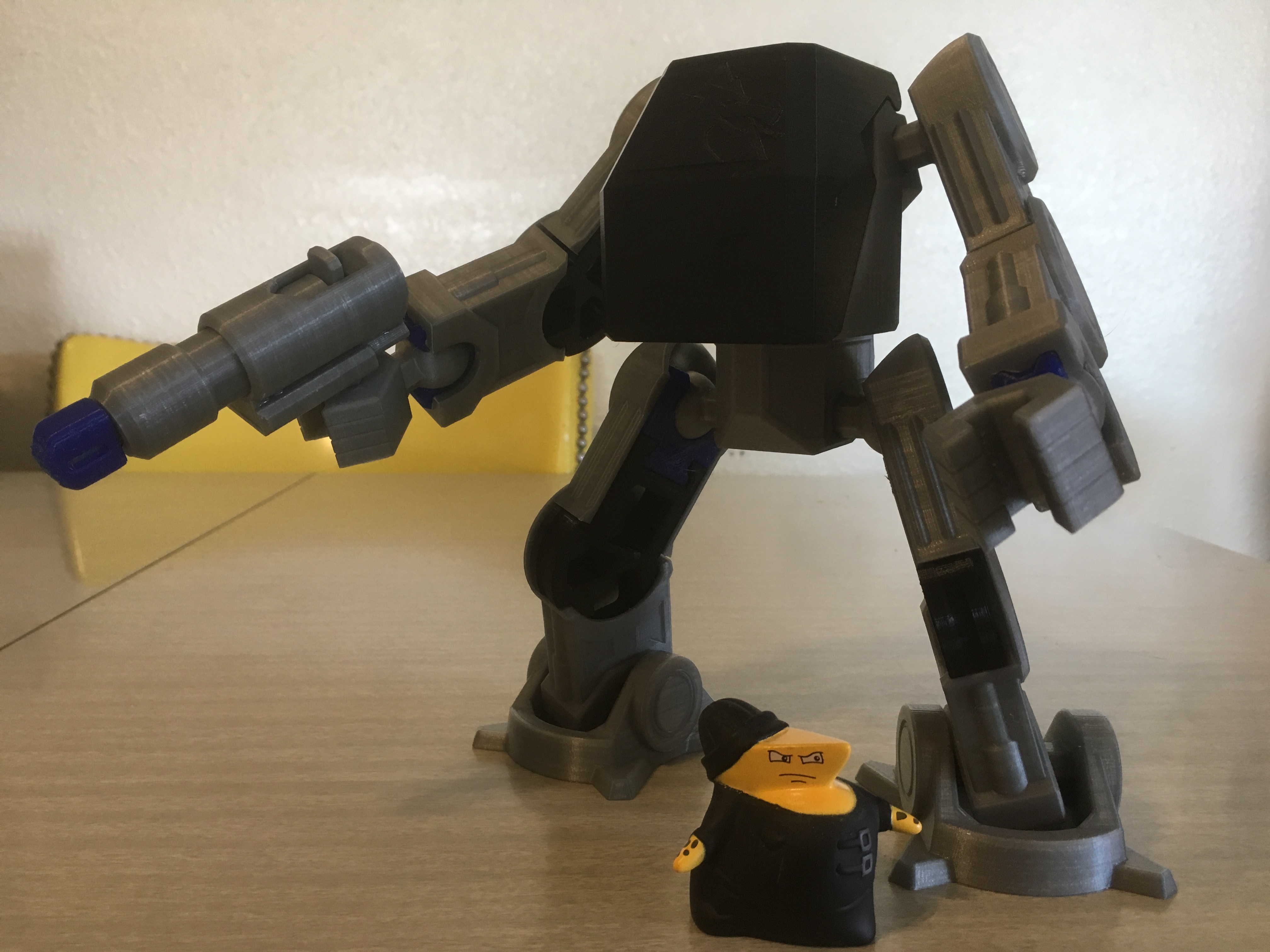 Cheekymandos - TechMech