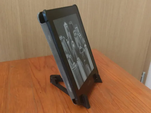 Foldable phone / tablet stand