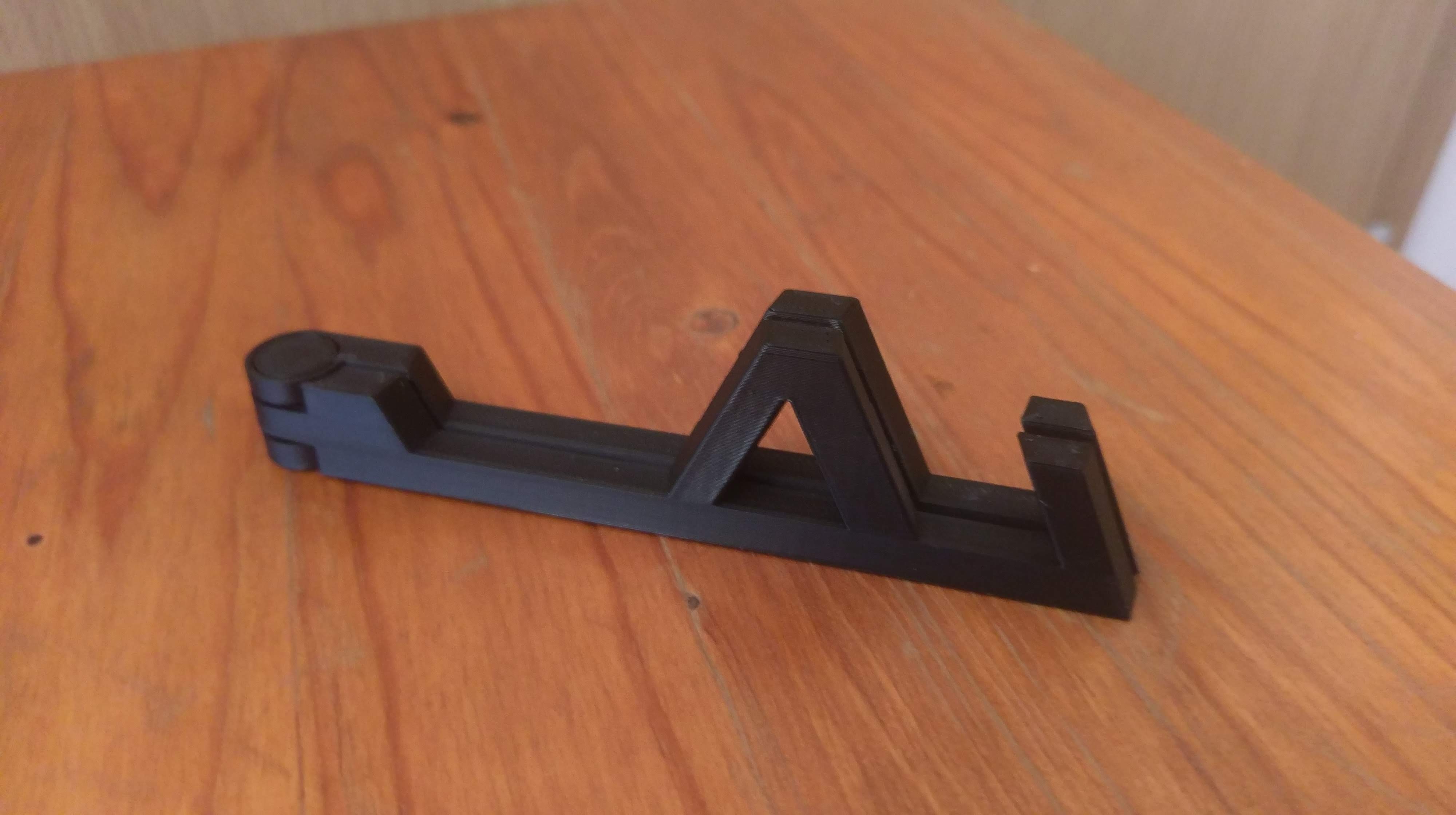 Miniatura 3 do modelo 3D Foldable phone / tablet stand
