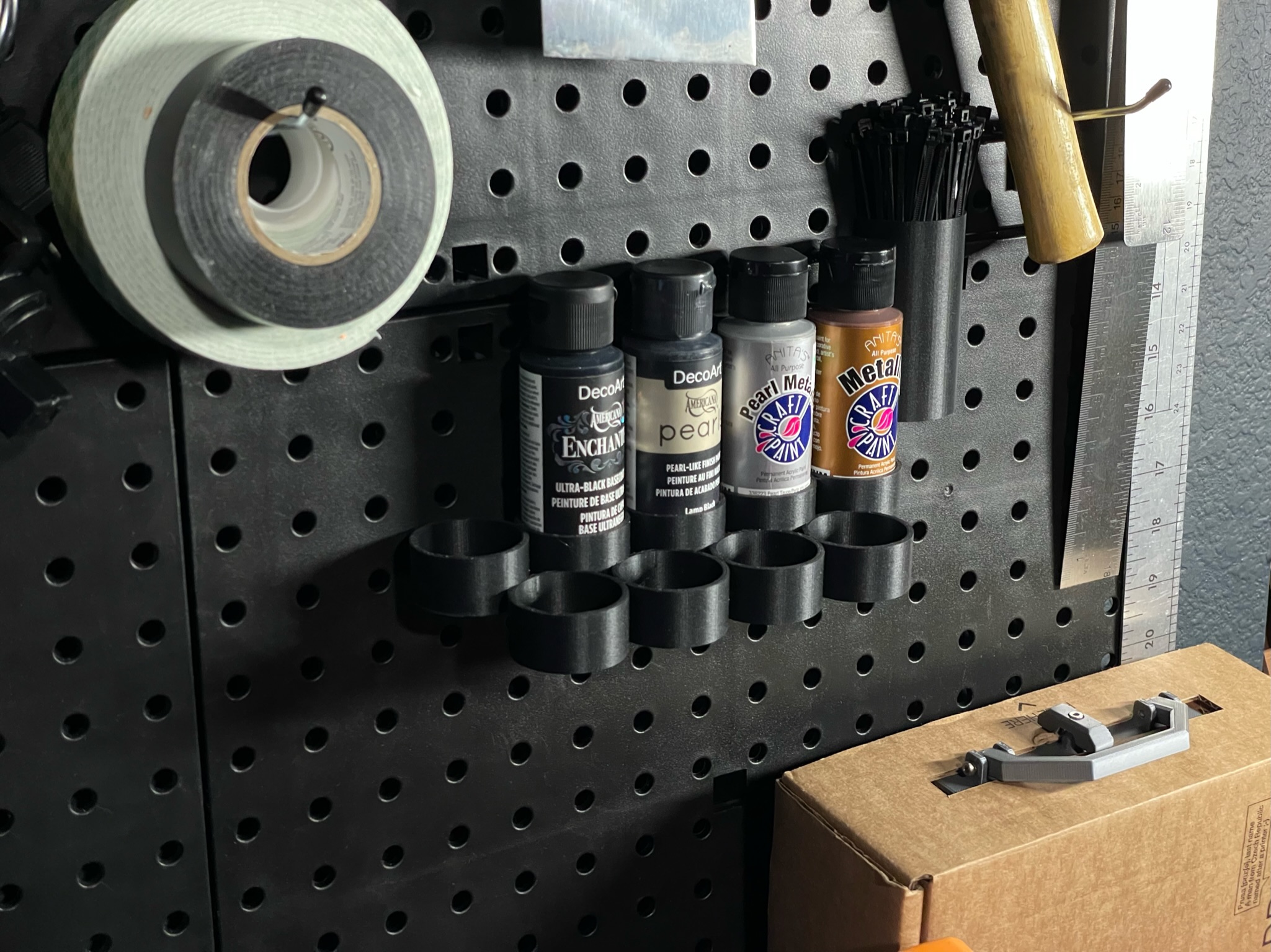 Pegboard Hobby-Paint Holder