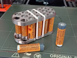 Rubberbandabble AA and AAA Battery Storage Solution