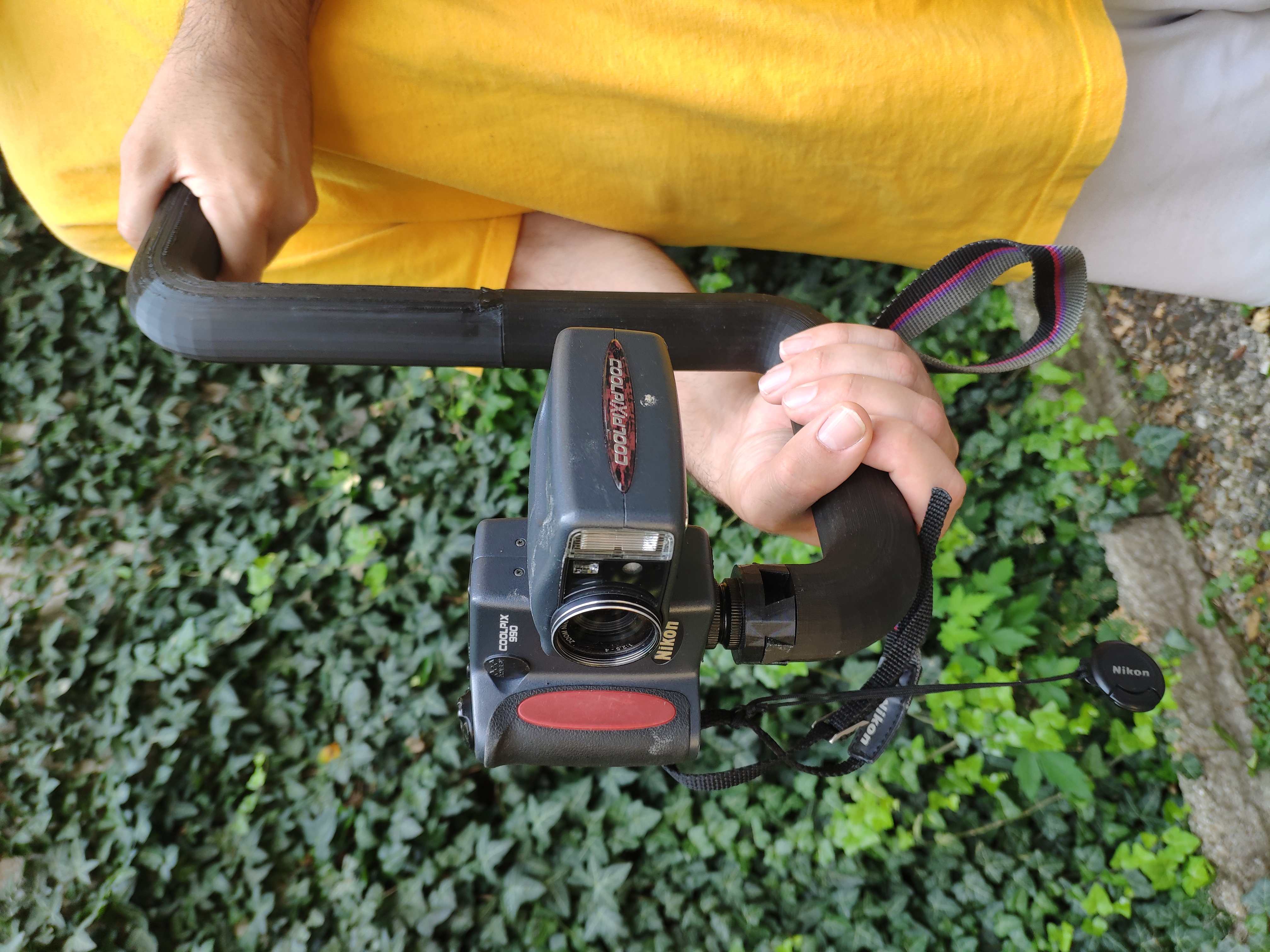 Miniatura 2 do modelo 3D Upside Down Camera Handle